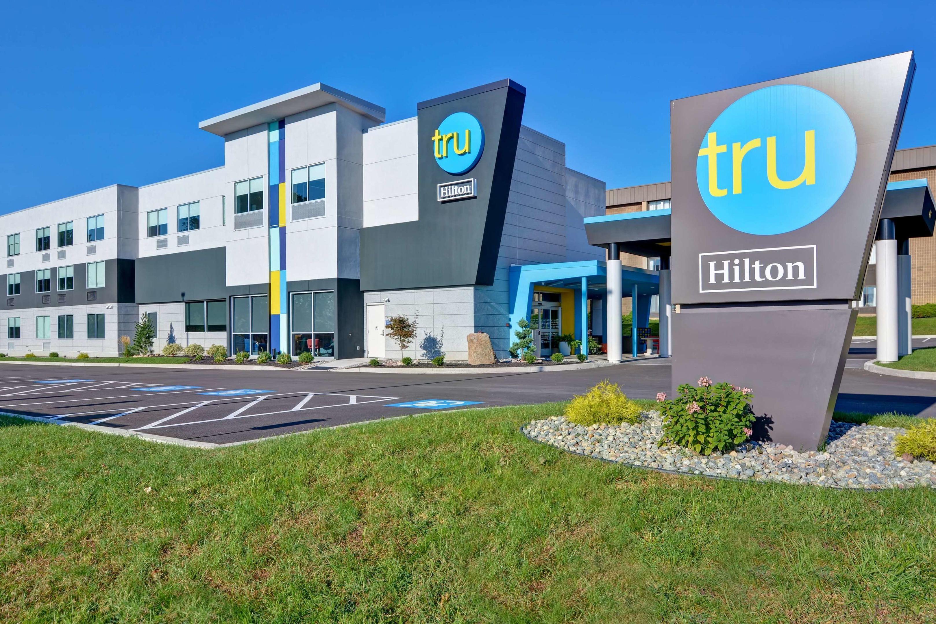 Tru by Hilton Syracuse North Airport Area — photo 3