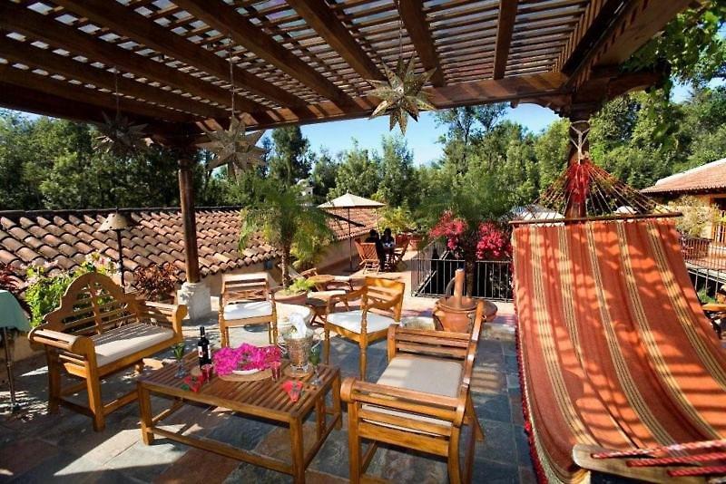 Posada De Los Leones-Lions Inn — photo 4