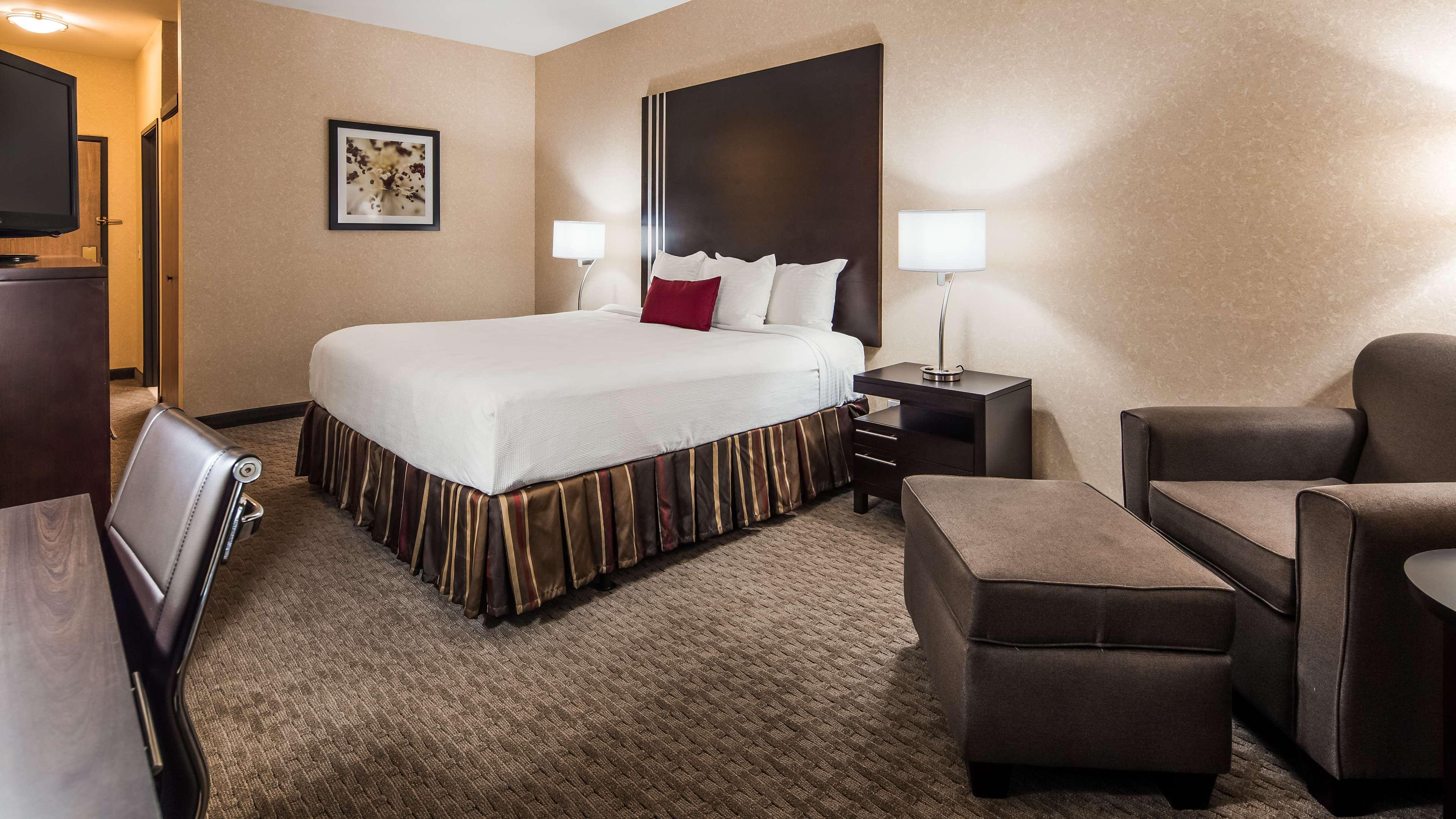 Best Western Plus Howe Inn — photo 5