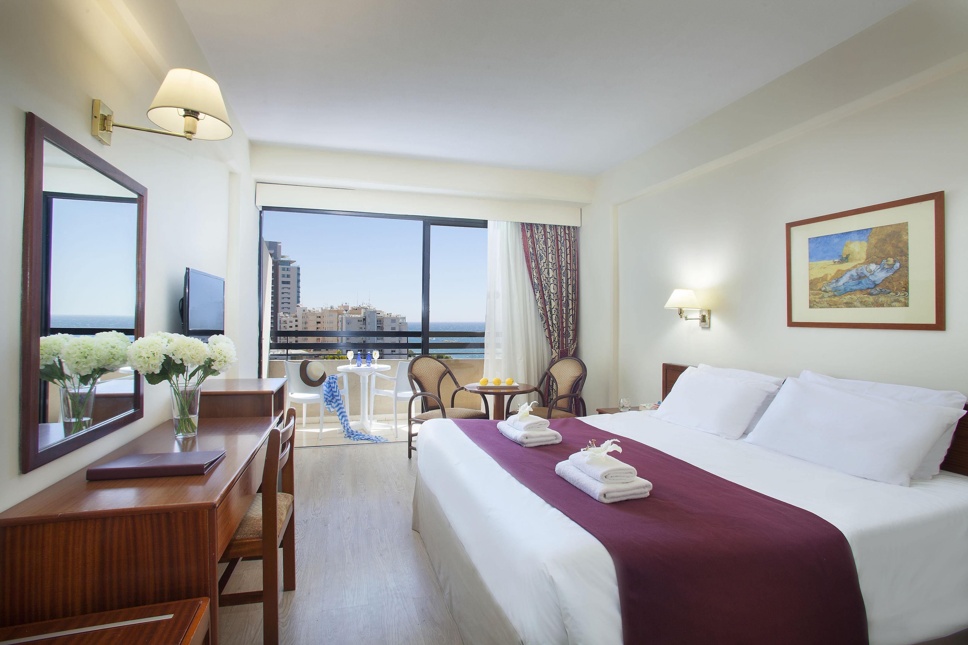 Kapetanios Odysseia Hotel — photo 5