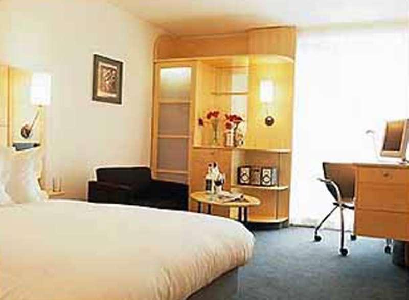 The Westminster London Curio Collection by Hilton — photo 5