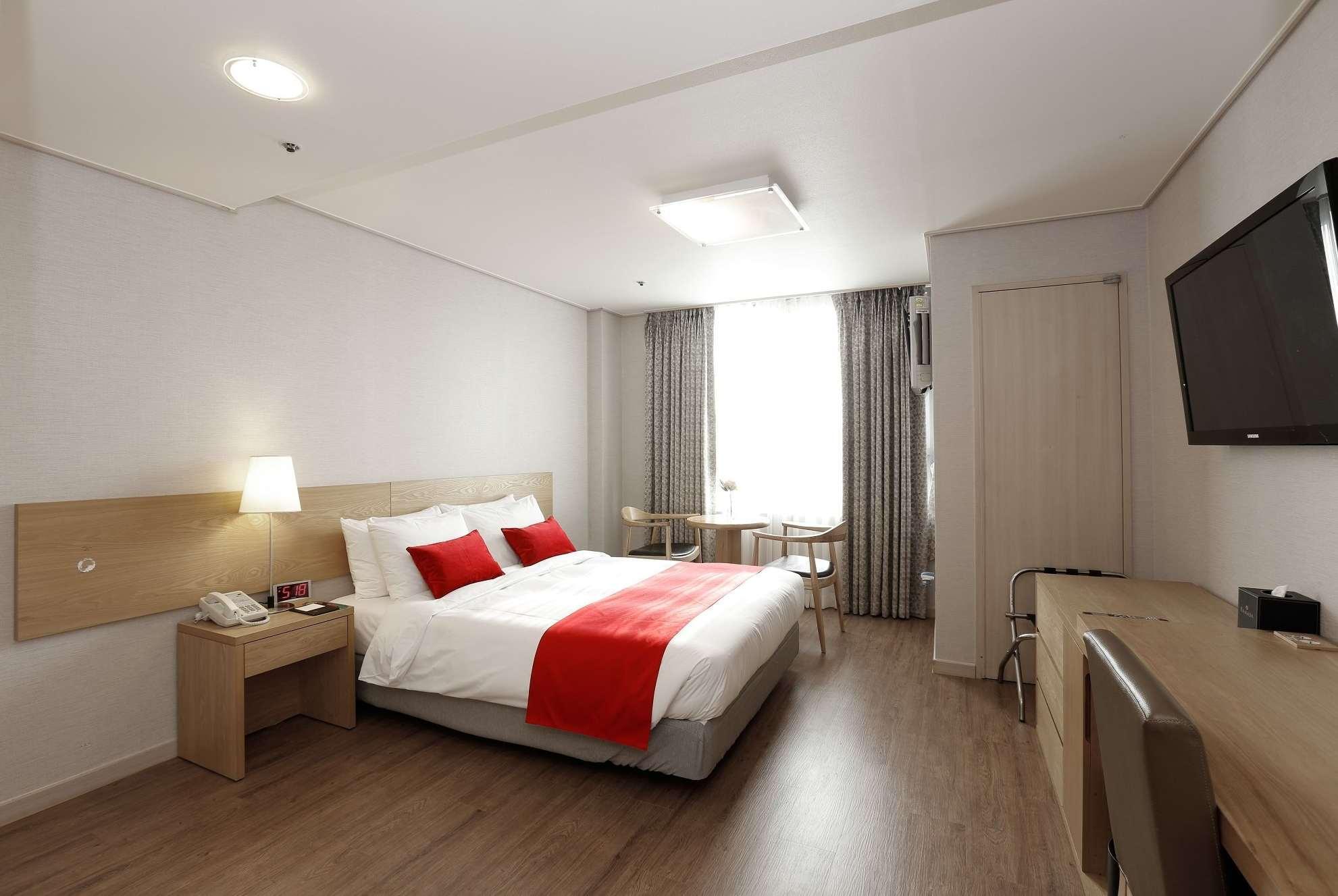 Ramada by Wyndham Seoul Dongdaemun — photo 4