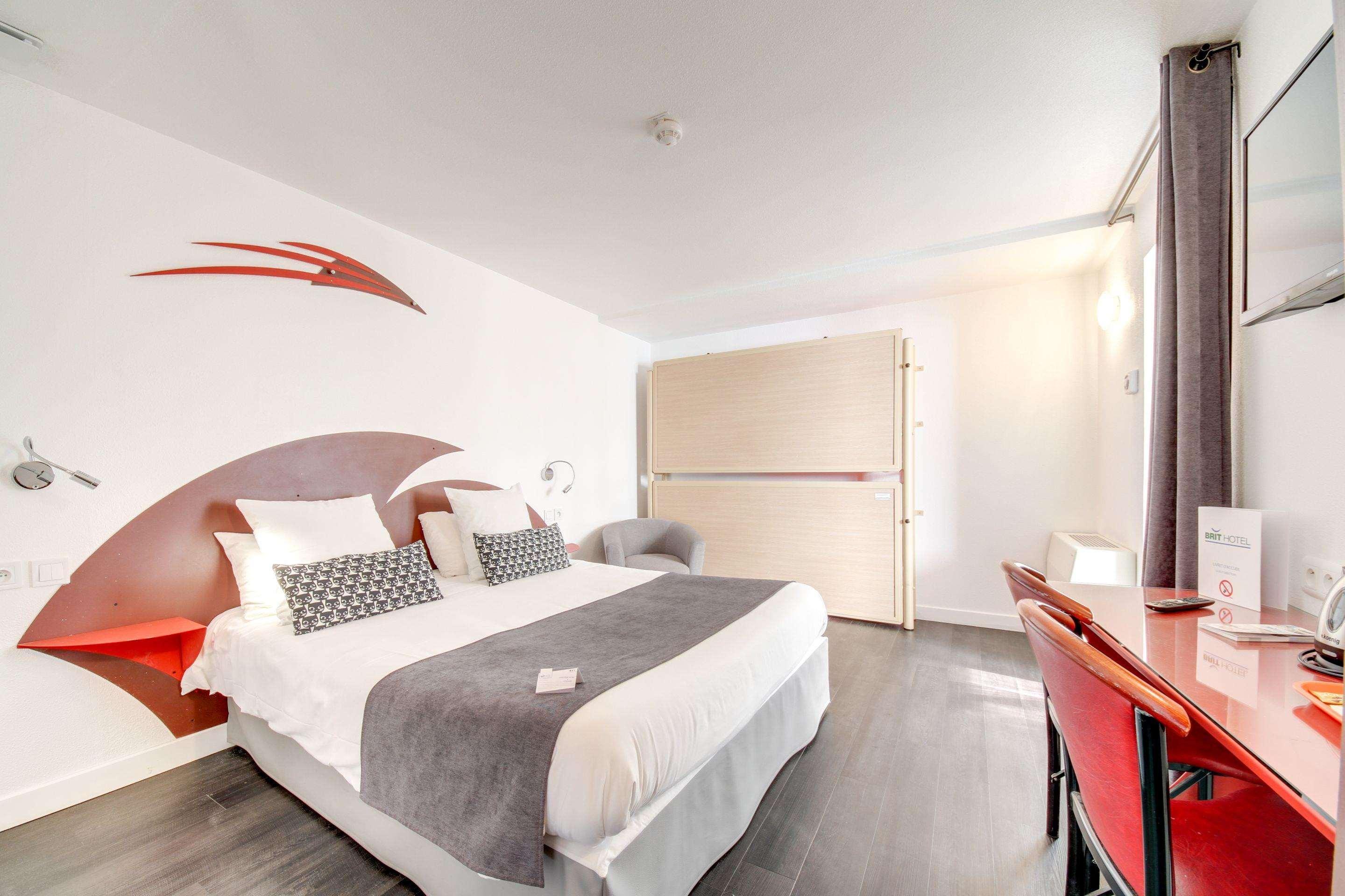 Brit Hotel Porte d'Espagne — photo 5