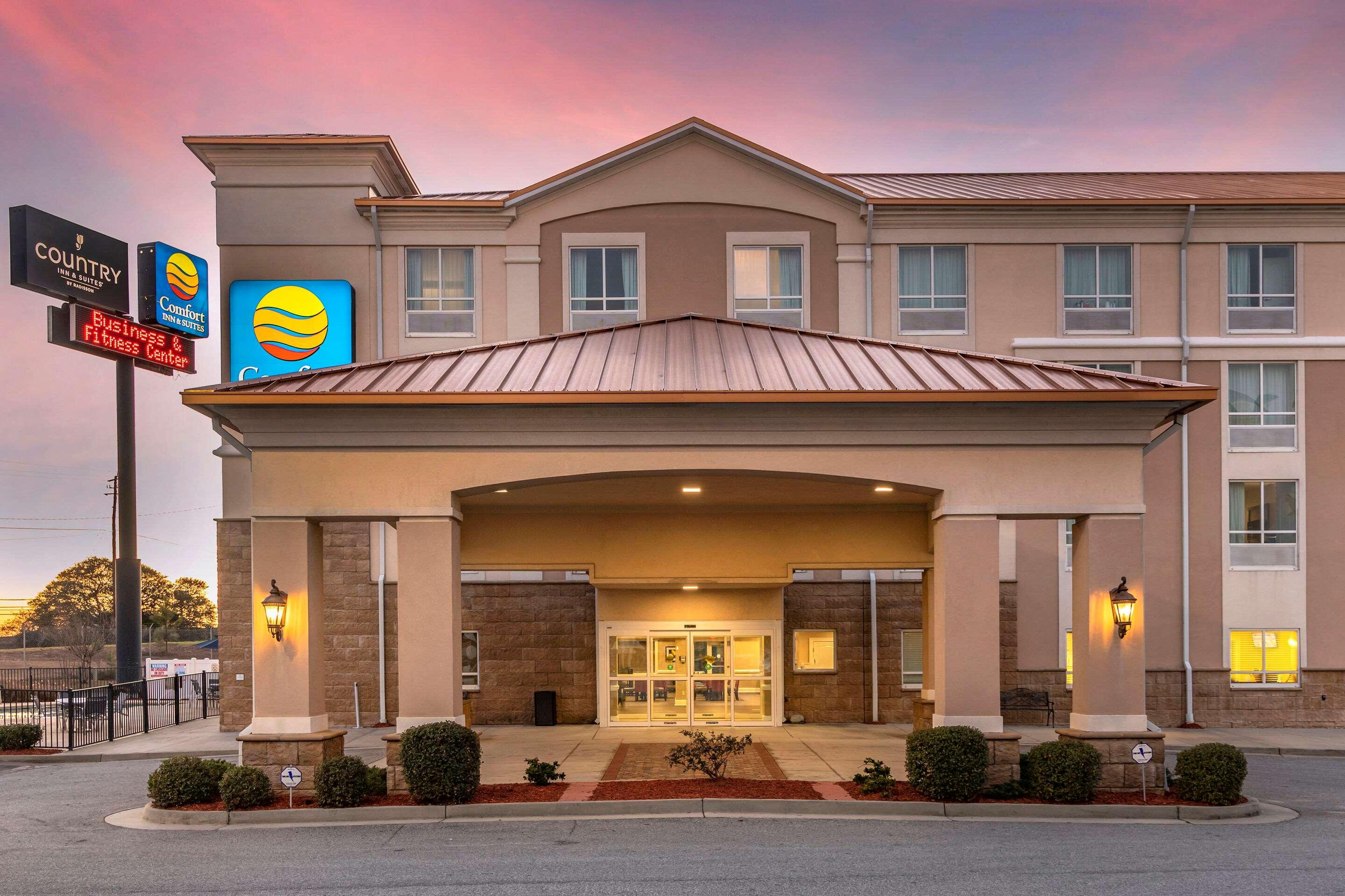 Comfort Inn & Suites — photo 5