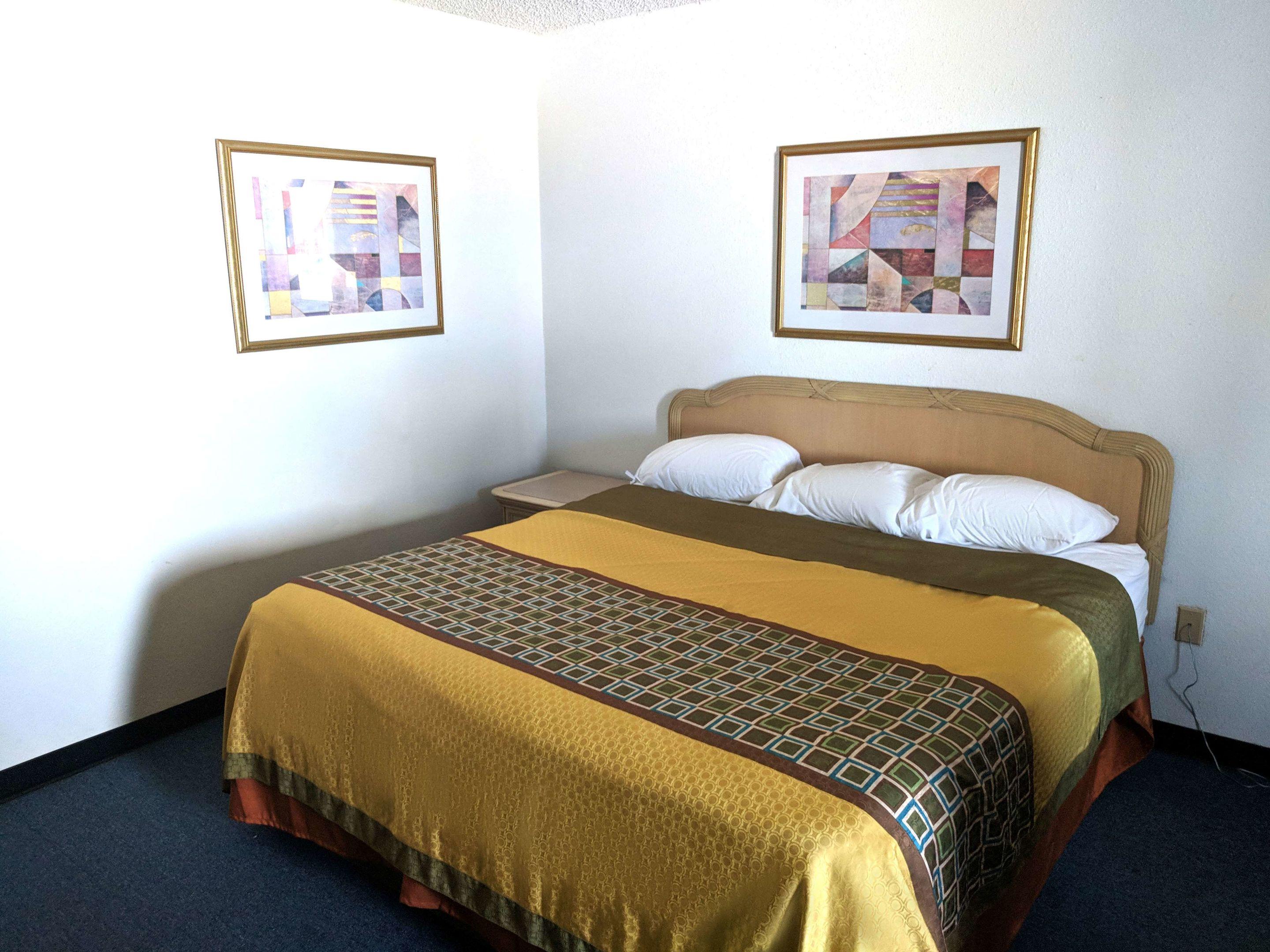 Knights Inn Kingsville — photo 5