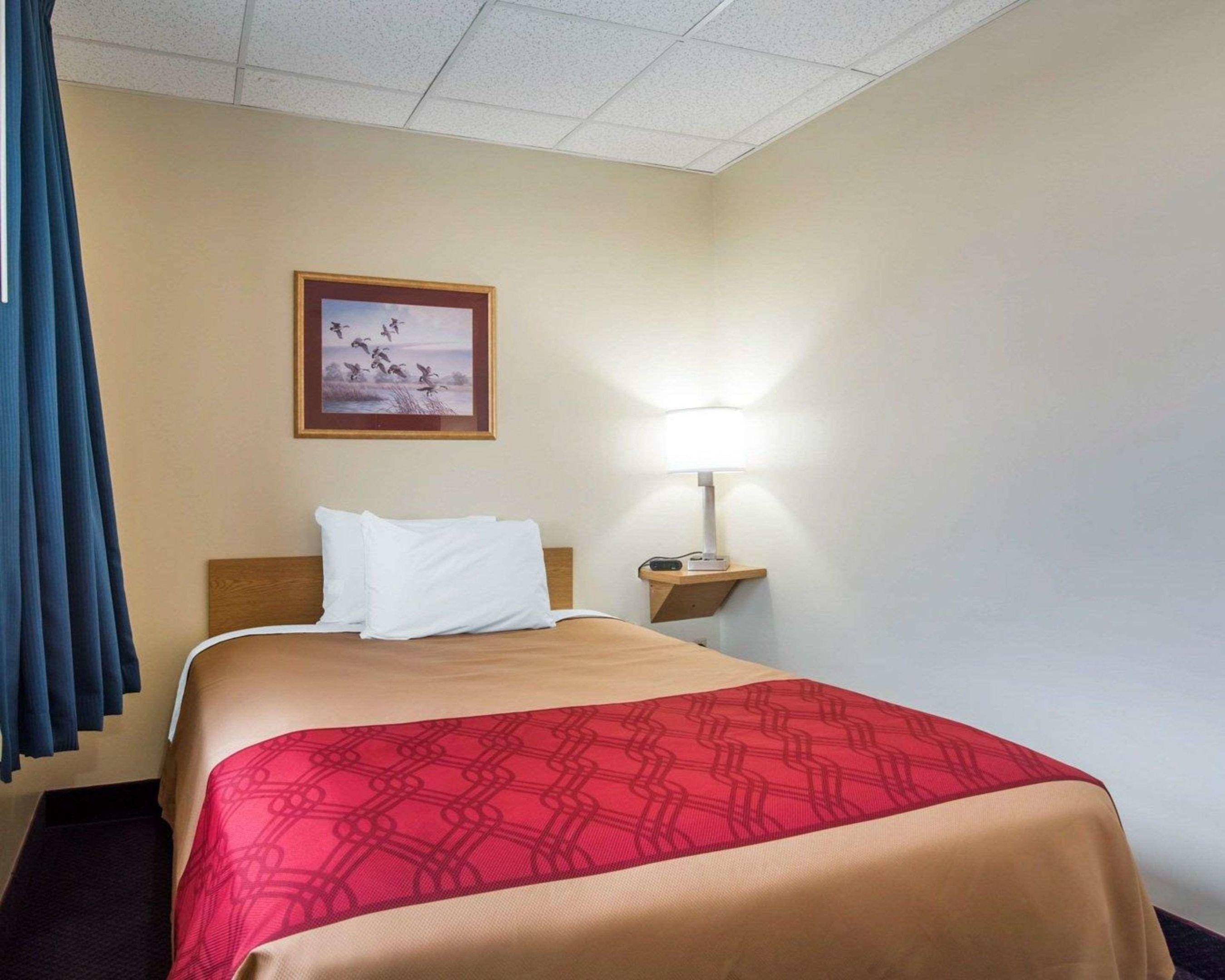 Econo Lodge — photo 3