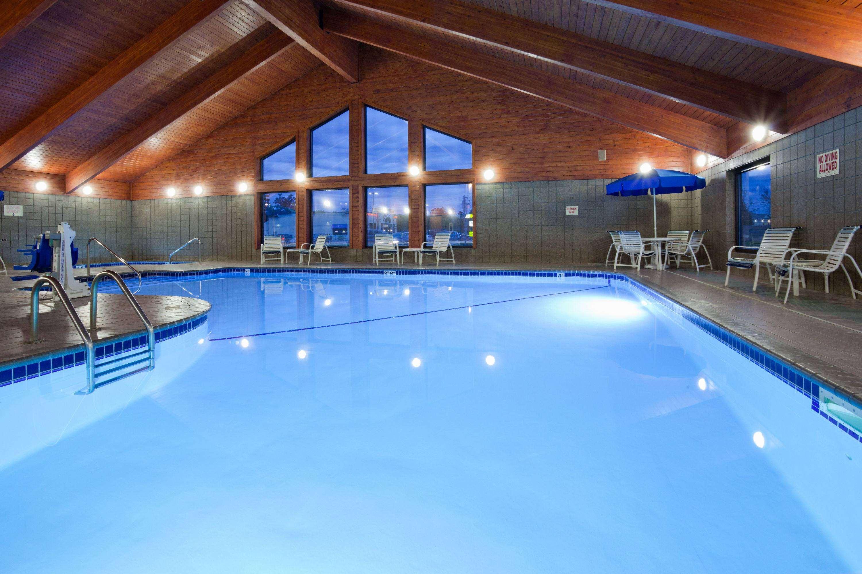 AmericInn Lodge & Suites Sartell — photo 5