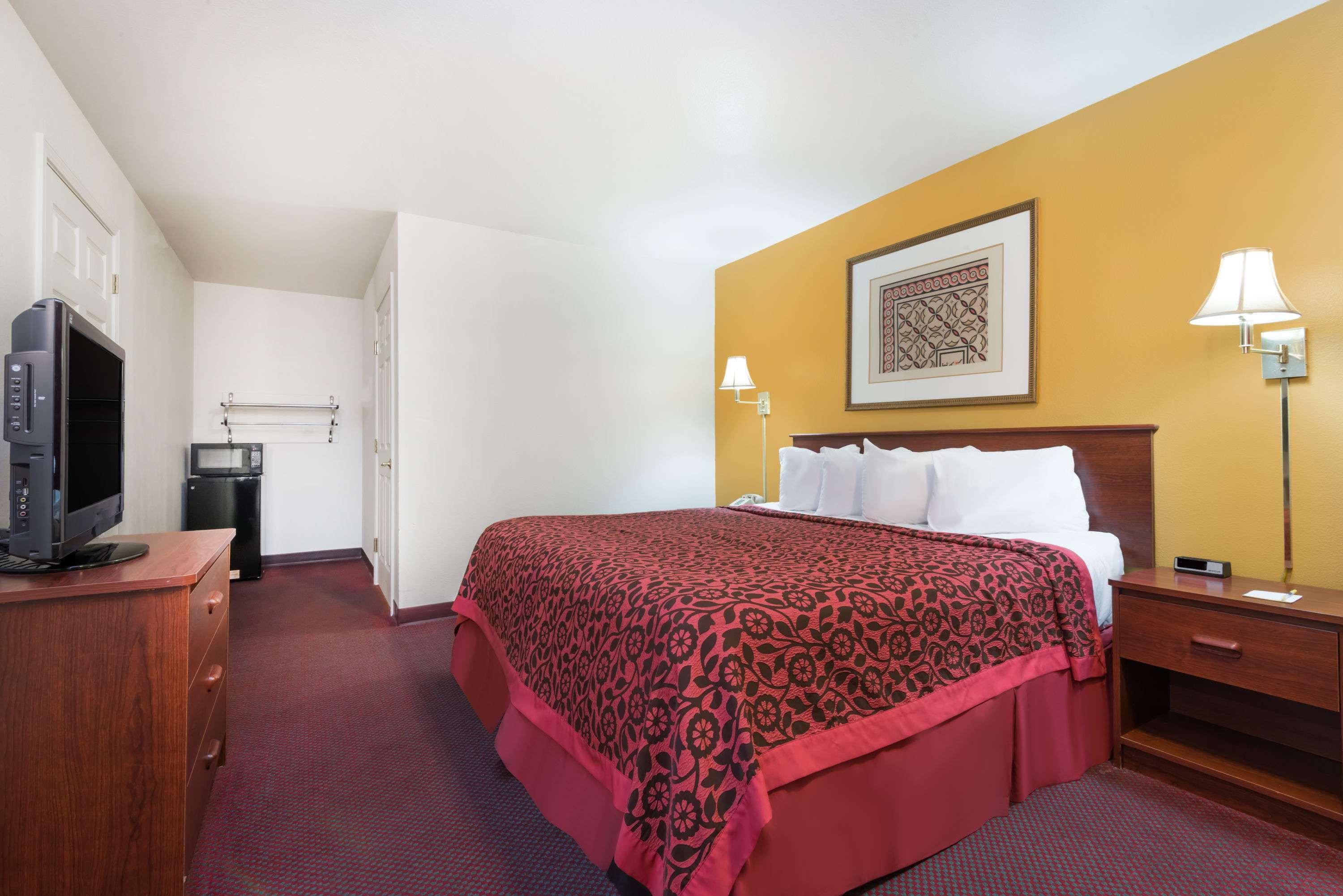 Days Inn Andover — photo 5