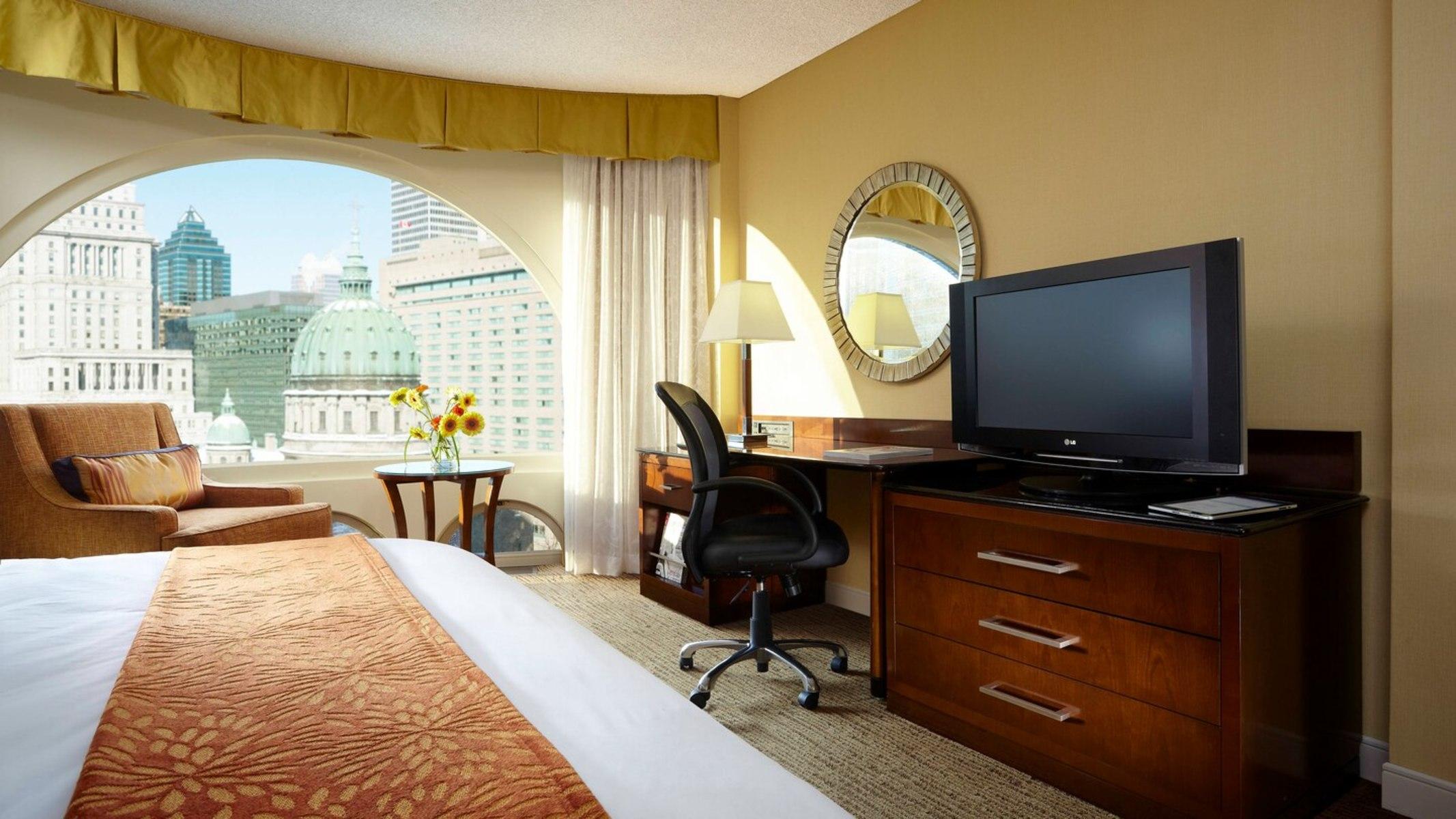 Marriott Chateau Champlain — photo 4