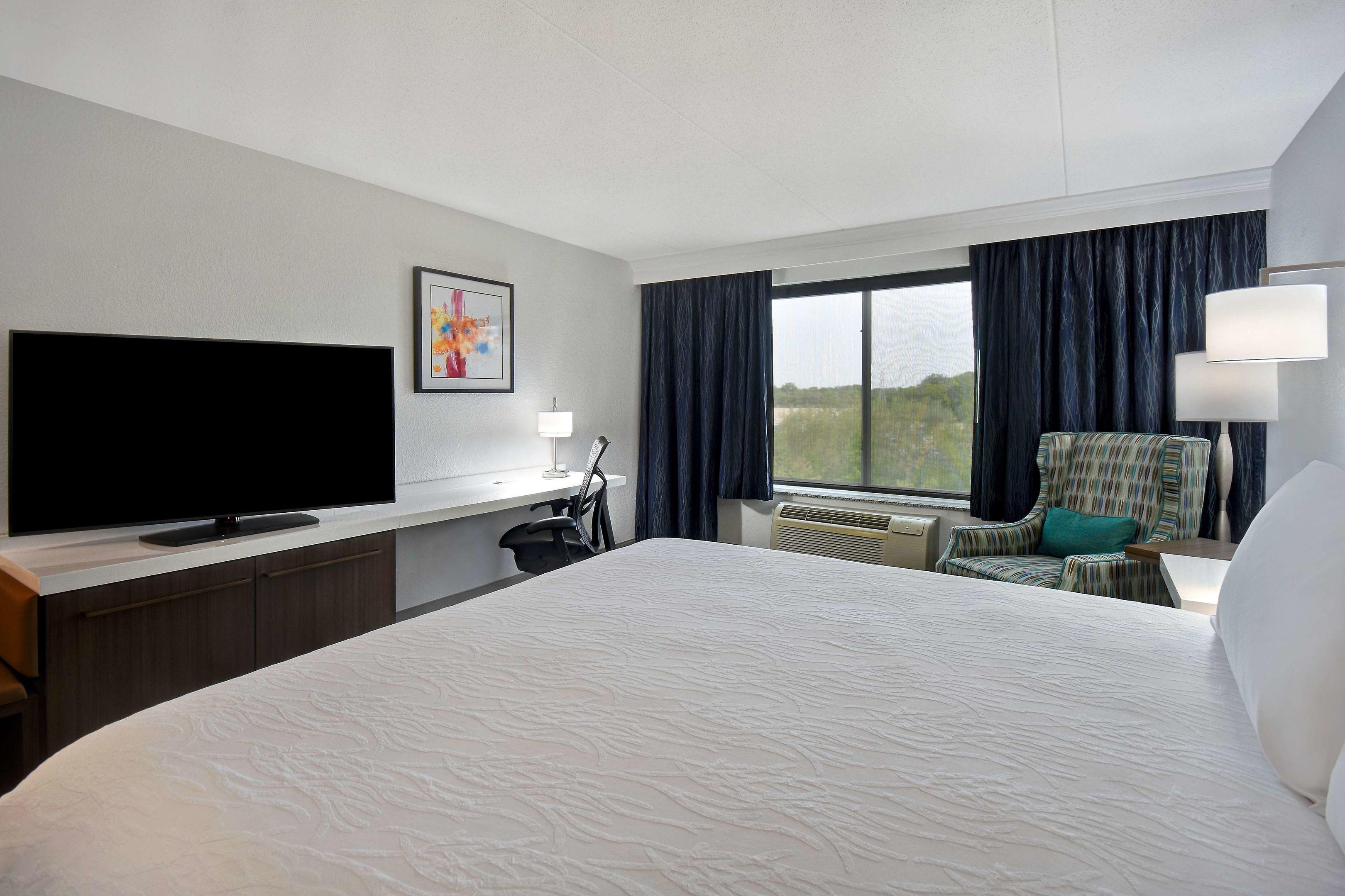 Hilton Garden Inn Detroit Metro Airport — photo 5