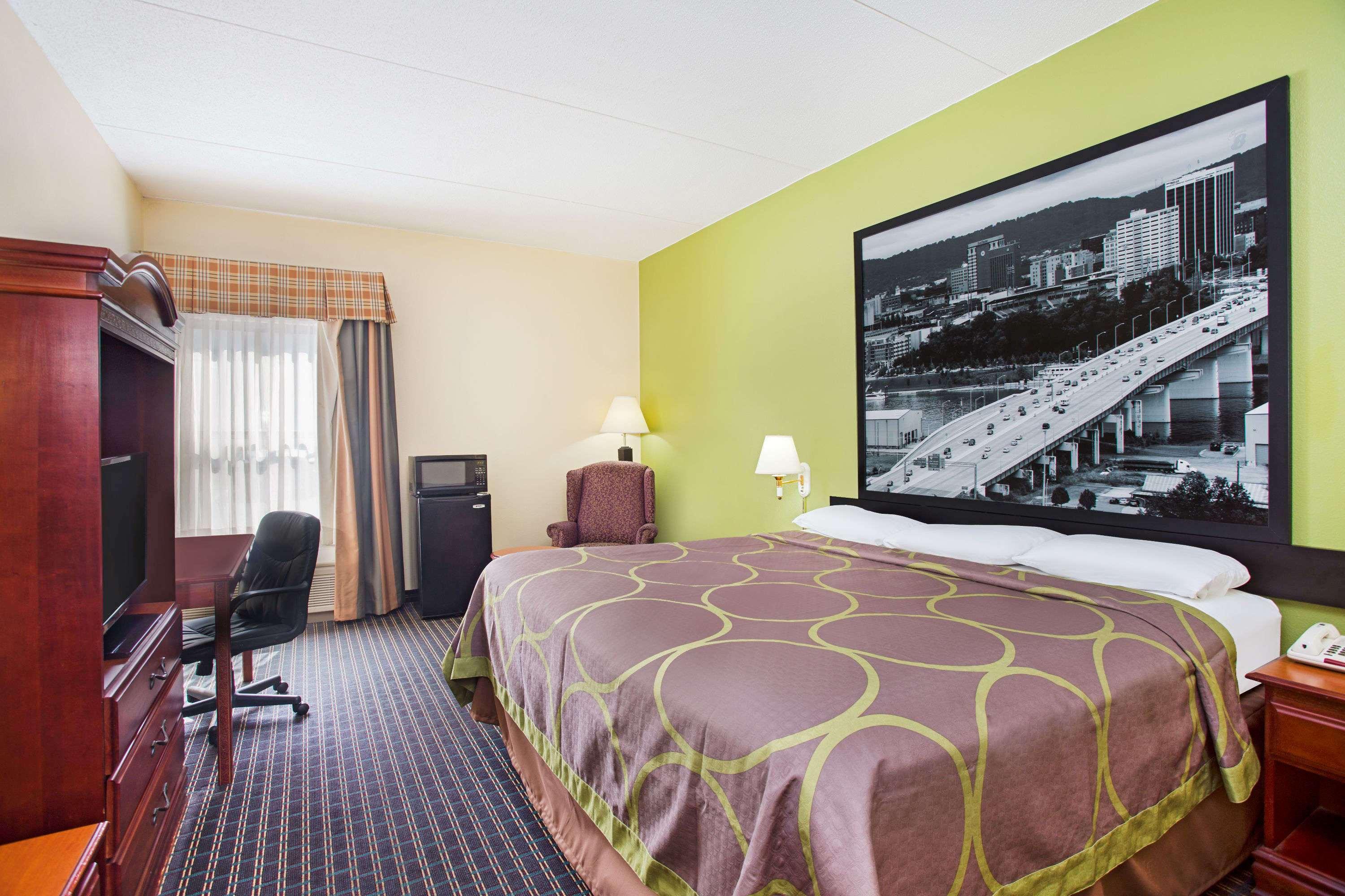 Super 8 by Wyndham Chattanooga/Hamilton Place — photo 5