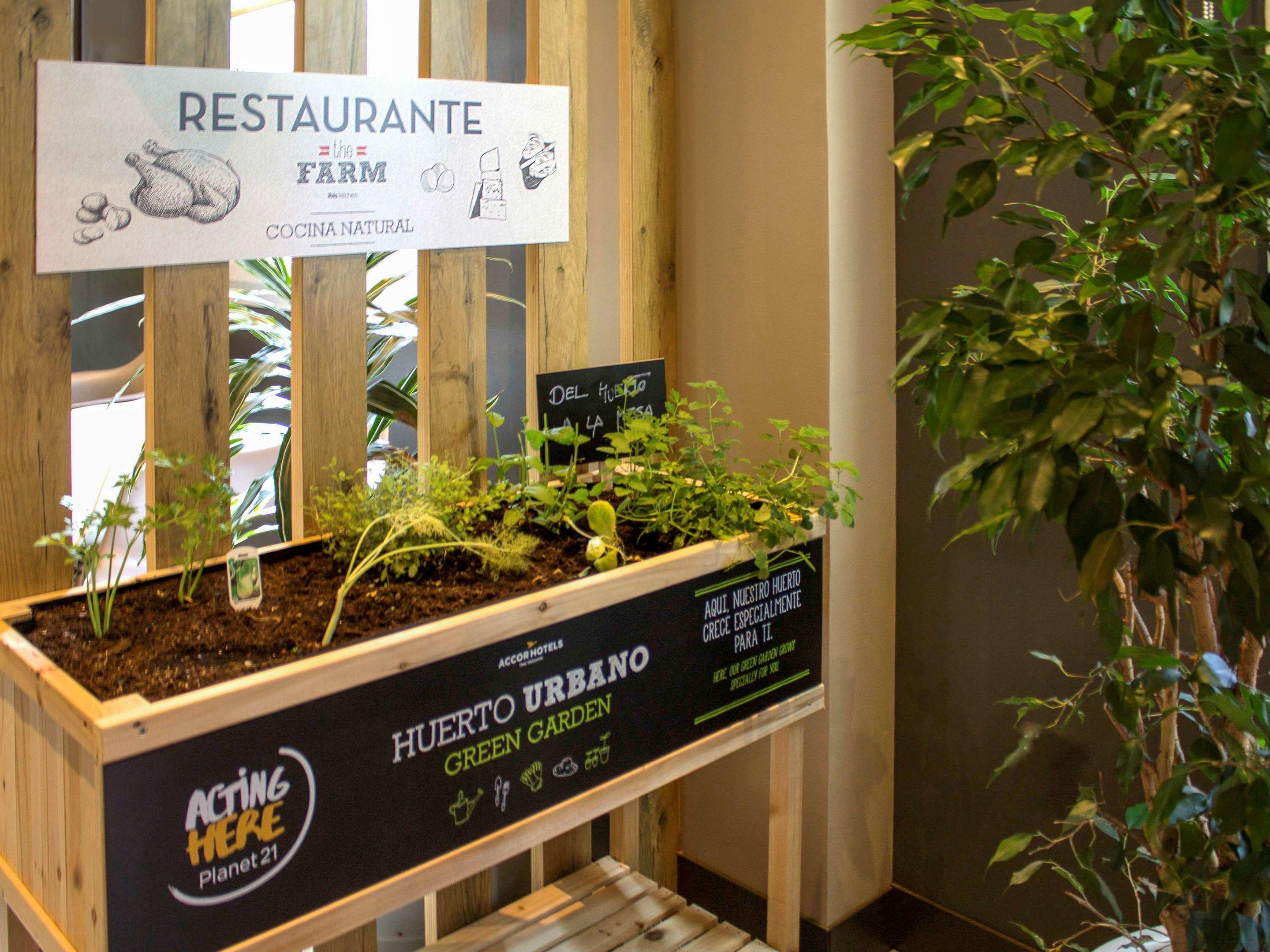 ibis Sevilla — photo 3