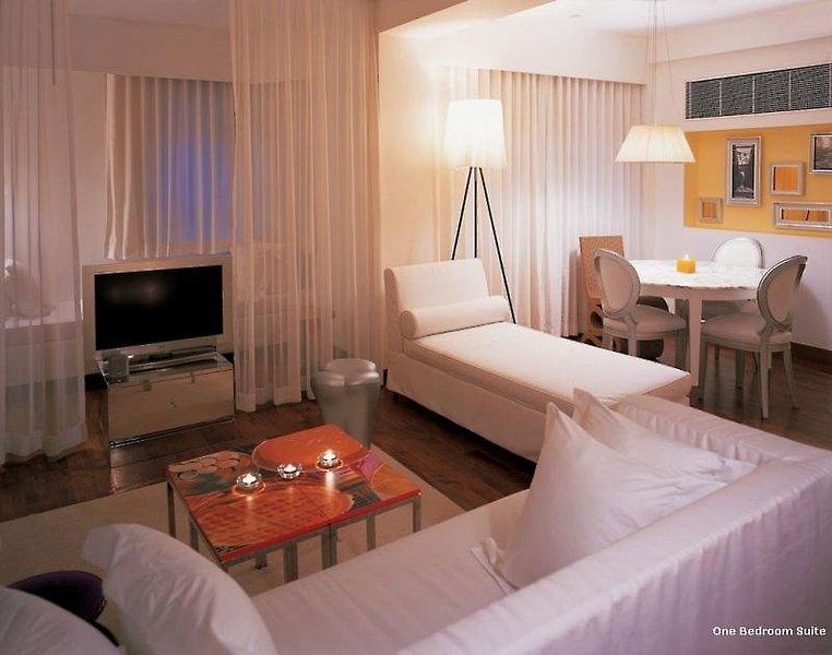 J Plus Hotel by YOO — photo 3