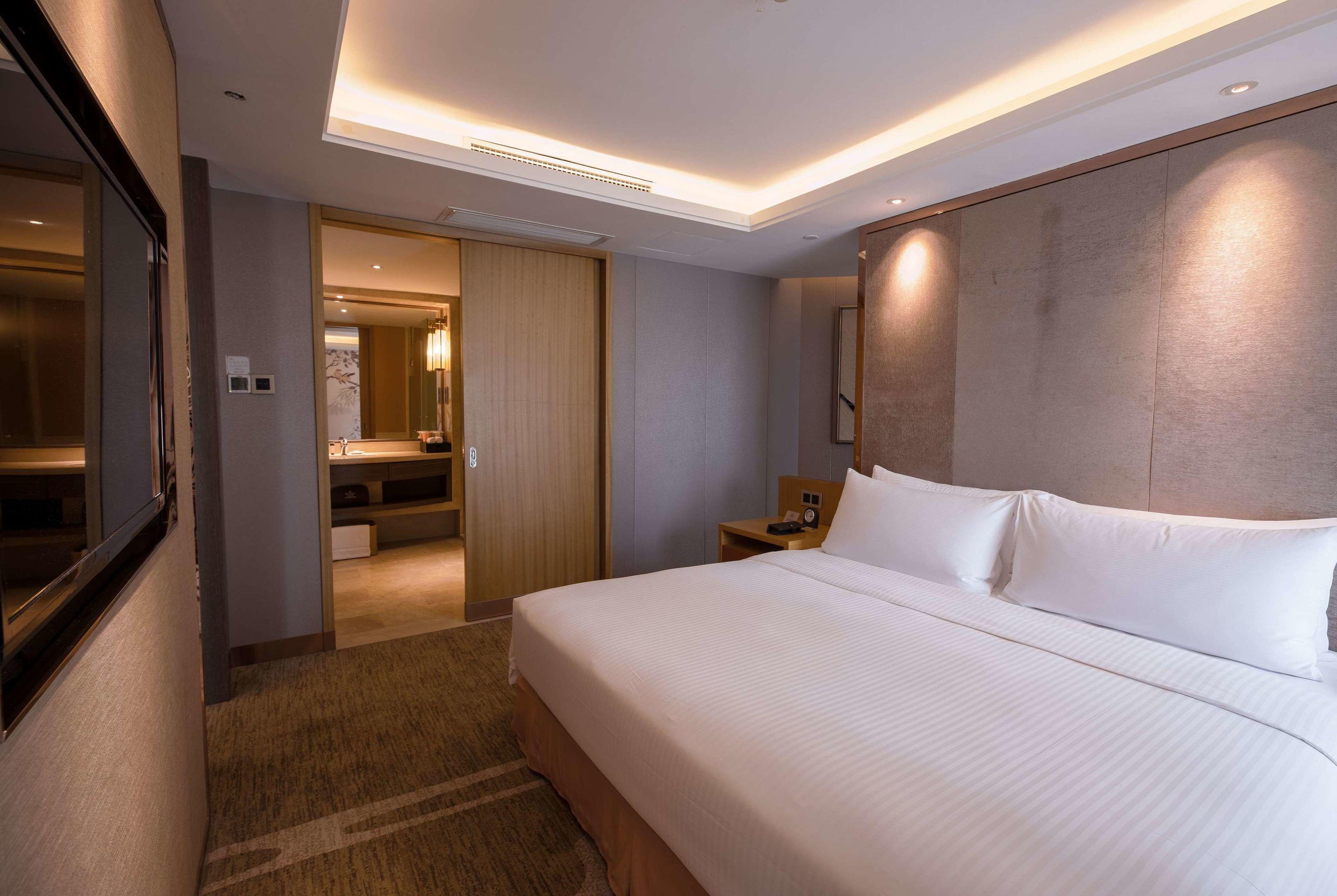 Ramada Plaza by Wyndham Fuzhou South — photo 4