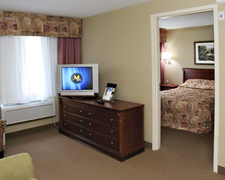 Holiday Inn Express & Suites Halifax Beford — photo 3