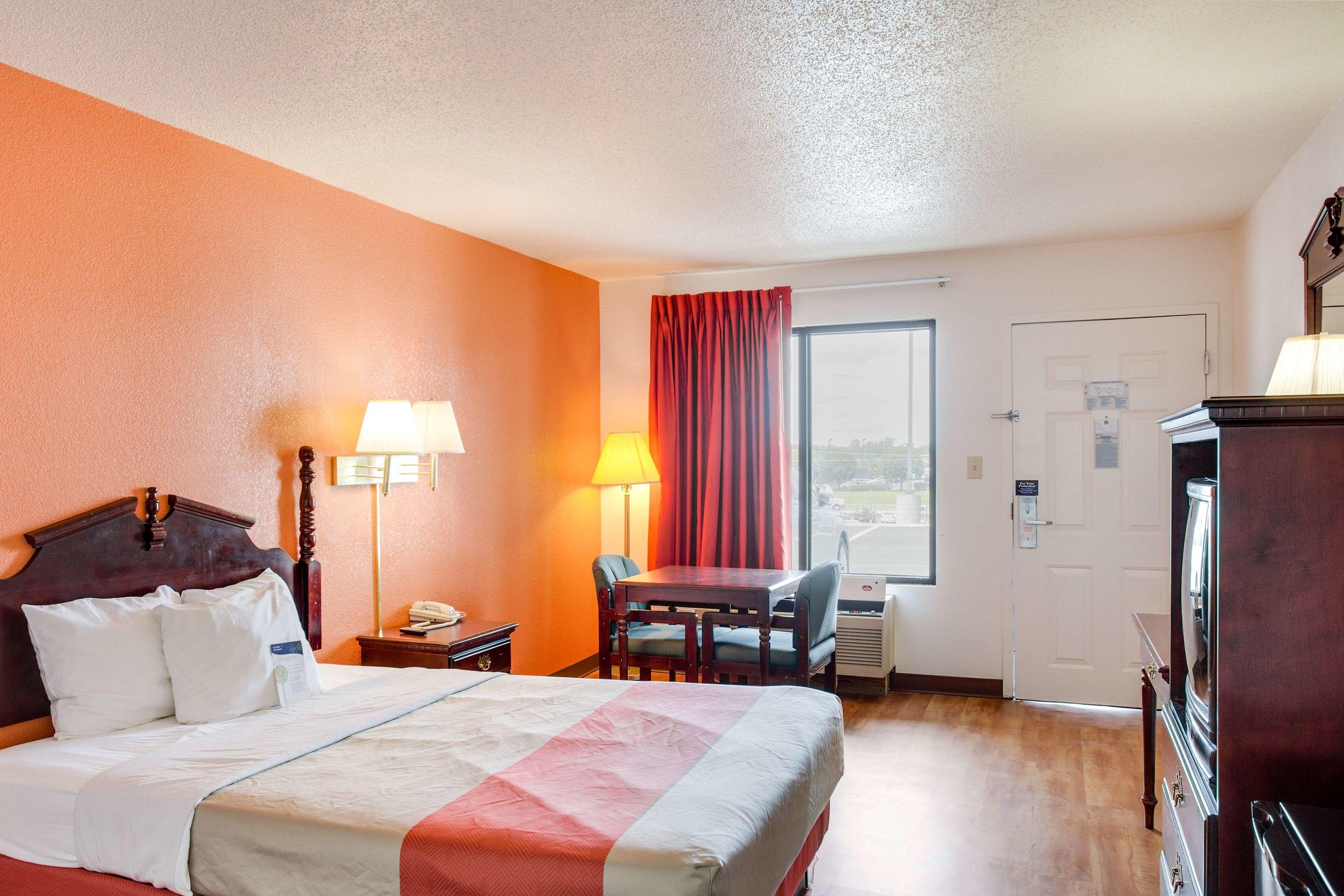 Motel 6 White House TN — photo 5