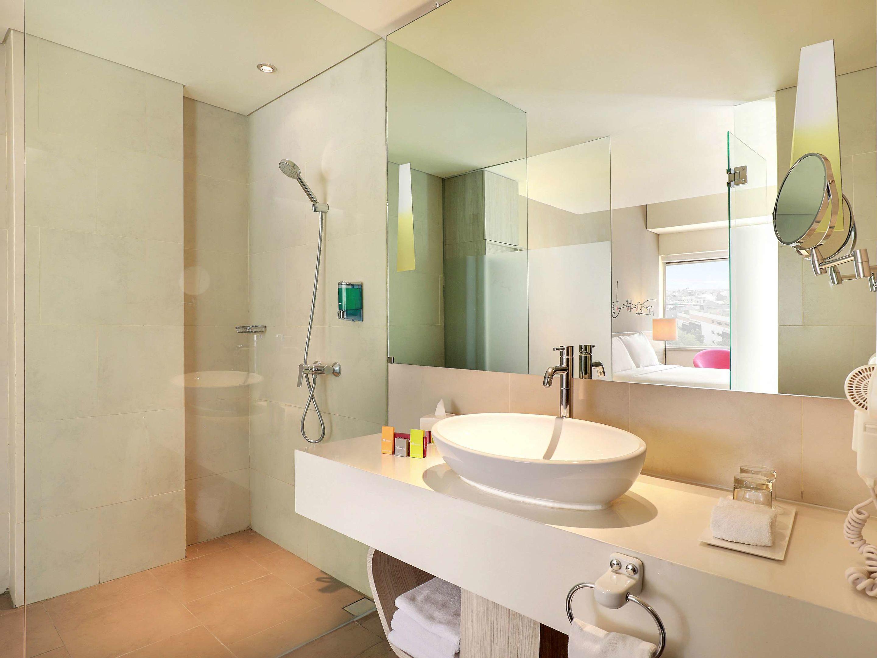 ibis Styles Jakarta Gajah Mada — photo 5