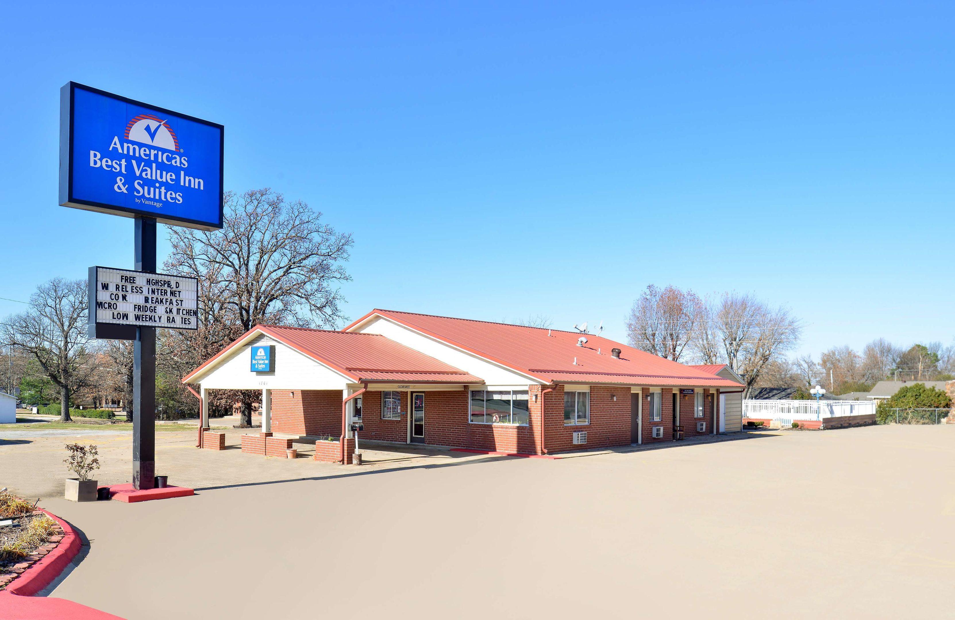 Americas Best Value Inn & Suites Siloam Springs — photo 4