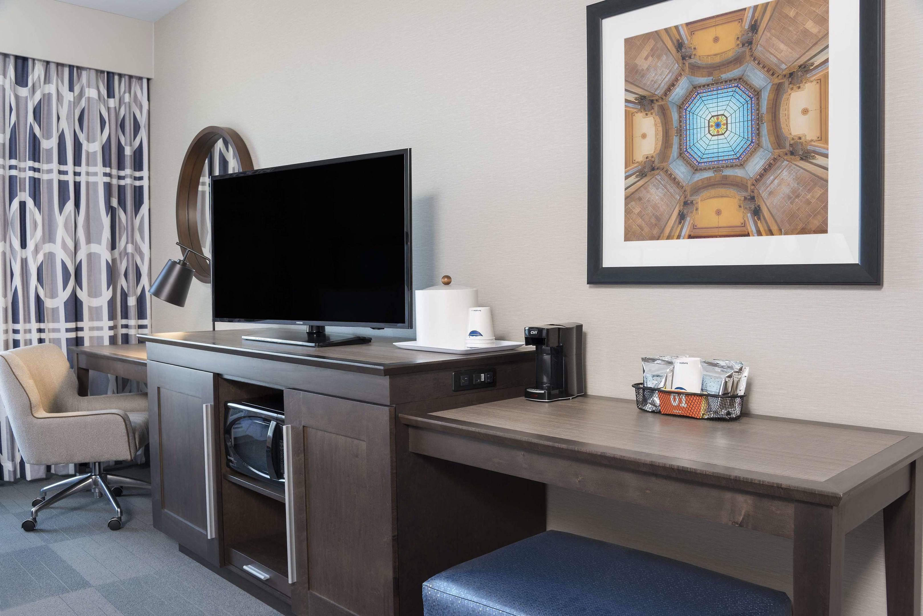 Hampton Inn & Suites Indianapolis-Keystone — photo 5