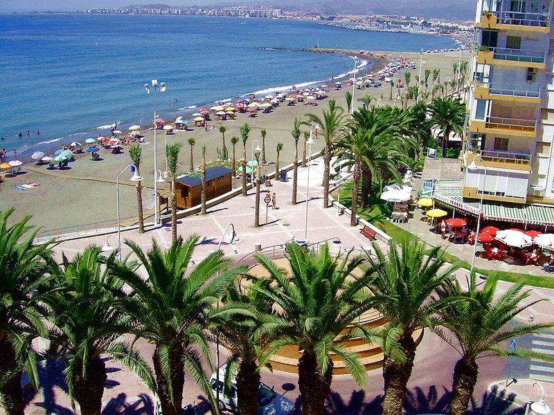 Apartamentos Intercentro Algarrobo — photo 4