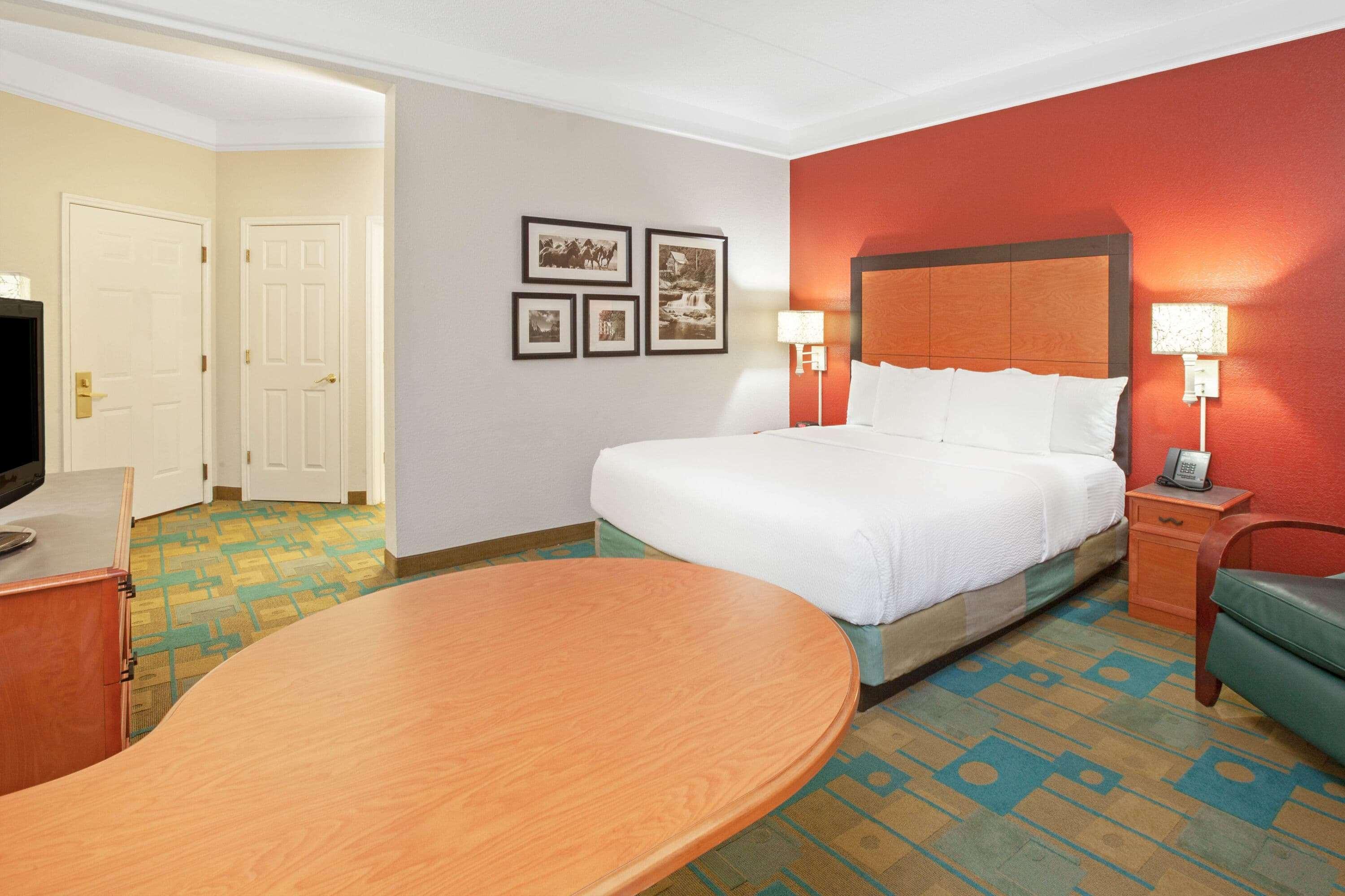 La Quinta Inn & Suites Houston Galleria Area — photo 5