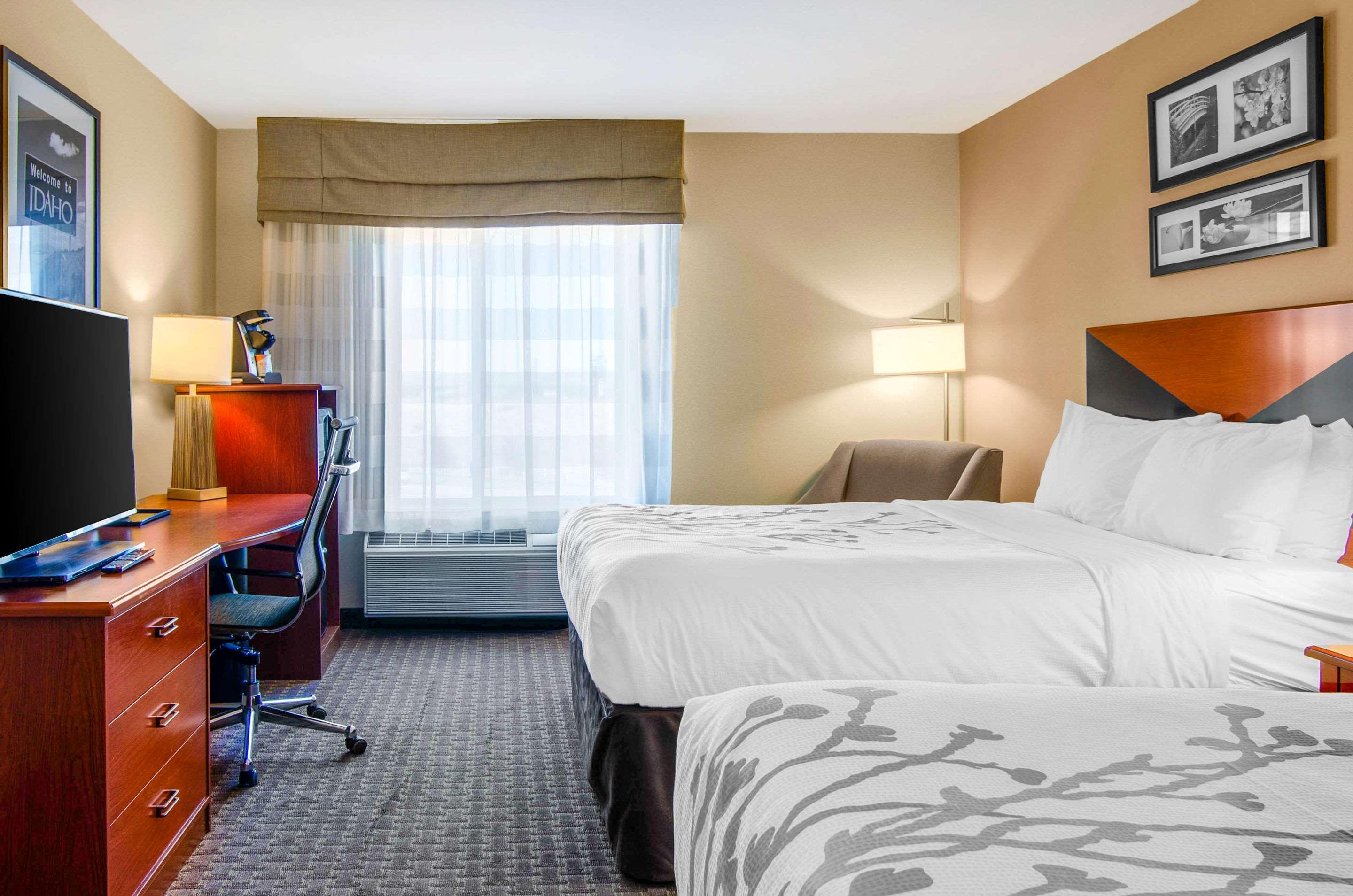 Sleep Inn & Suites — photo 4