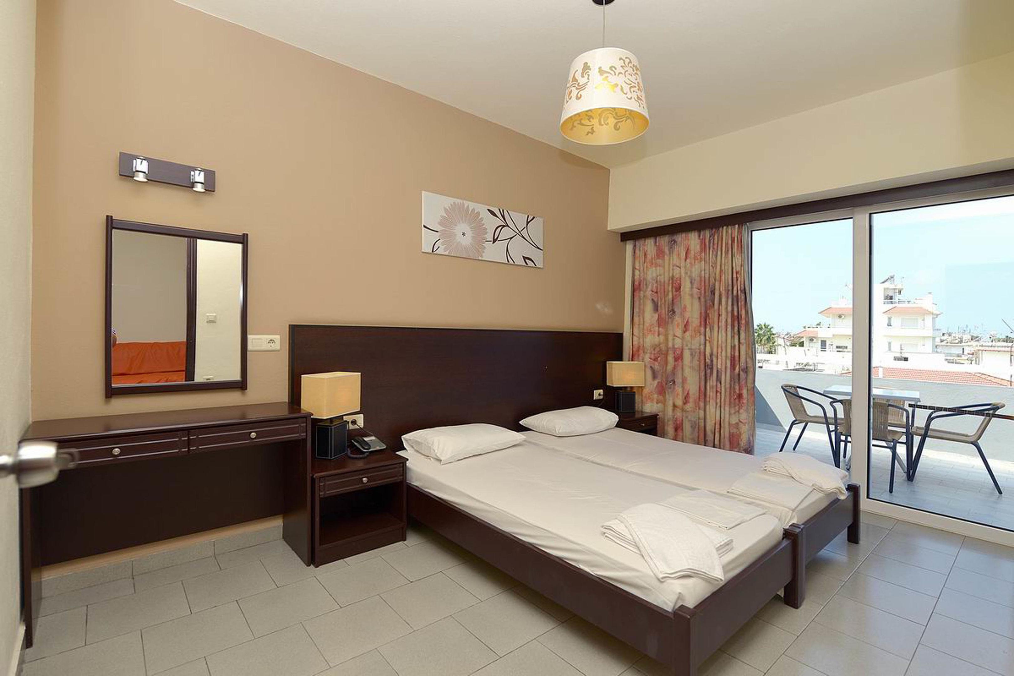 Ialysos City Hotel — photo 4