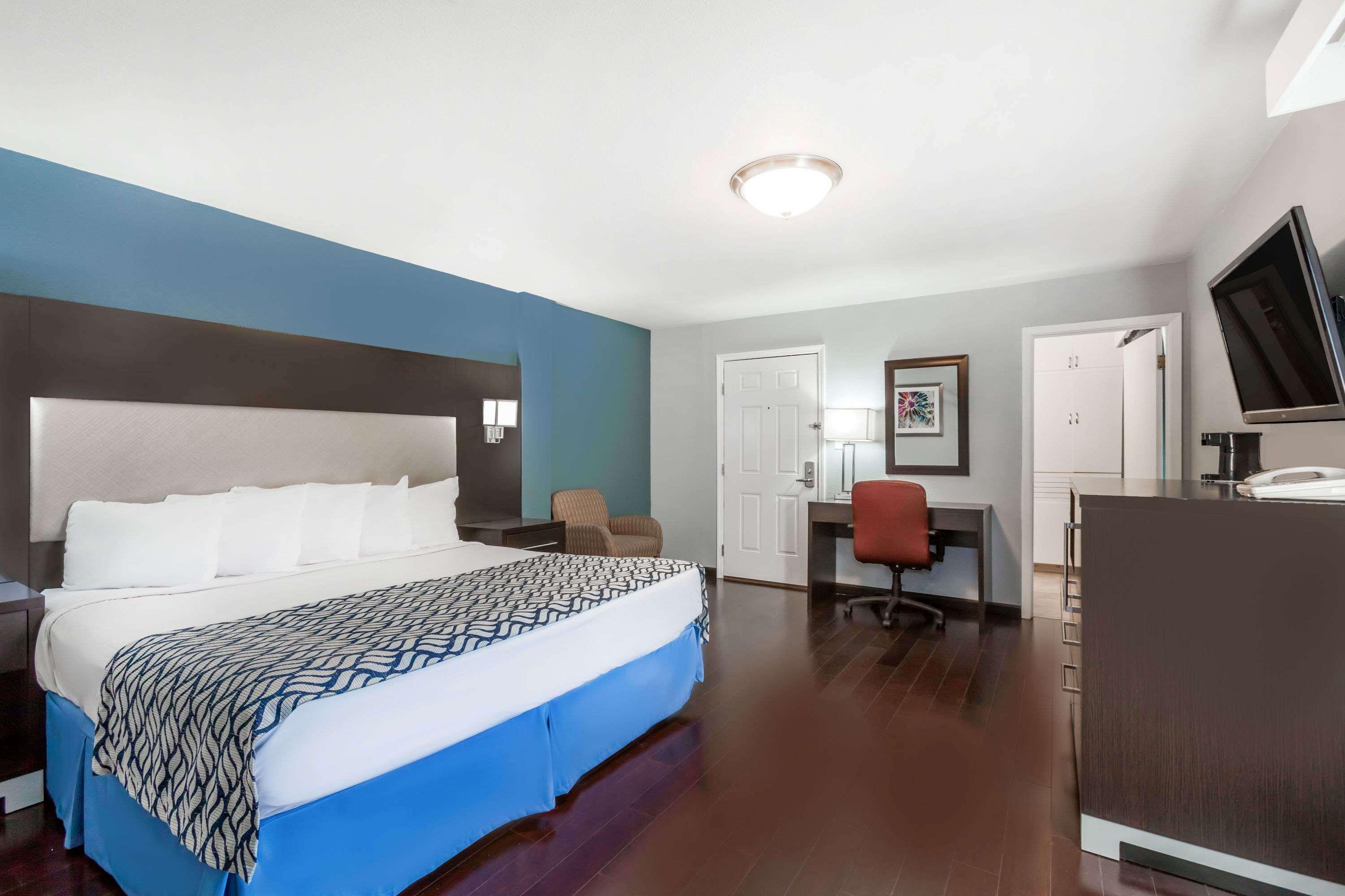 Days Inn Austin/University/Downtown — photo 4