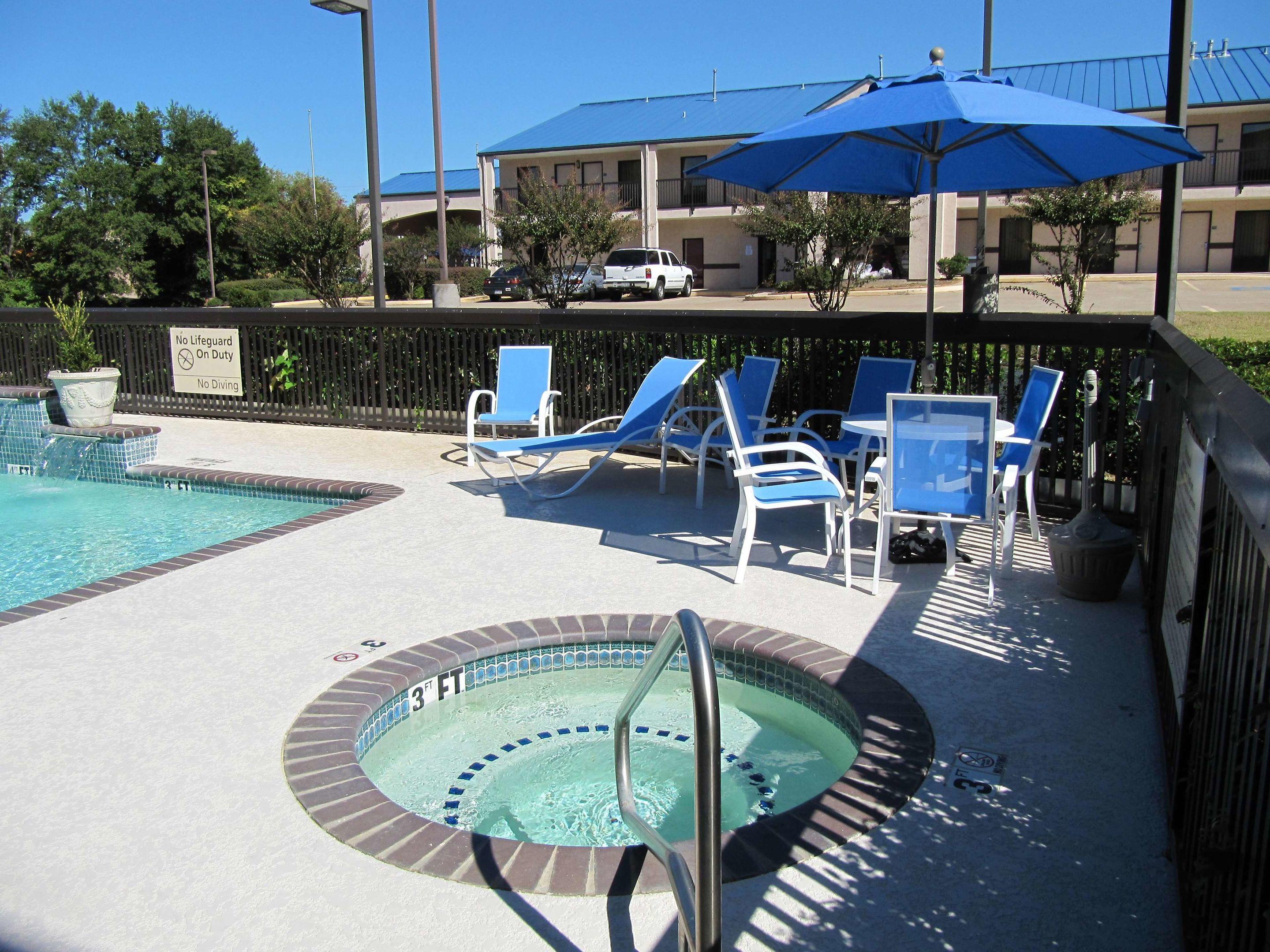 Hampton Inn Lindale/Tyler — photo 5