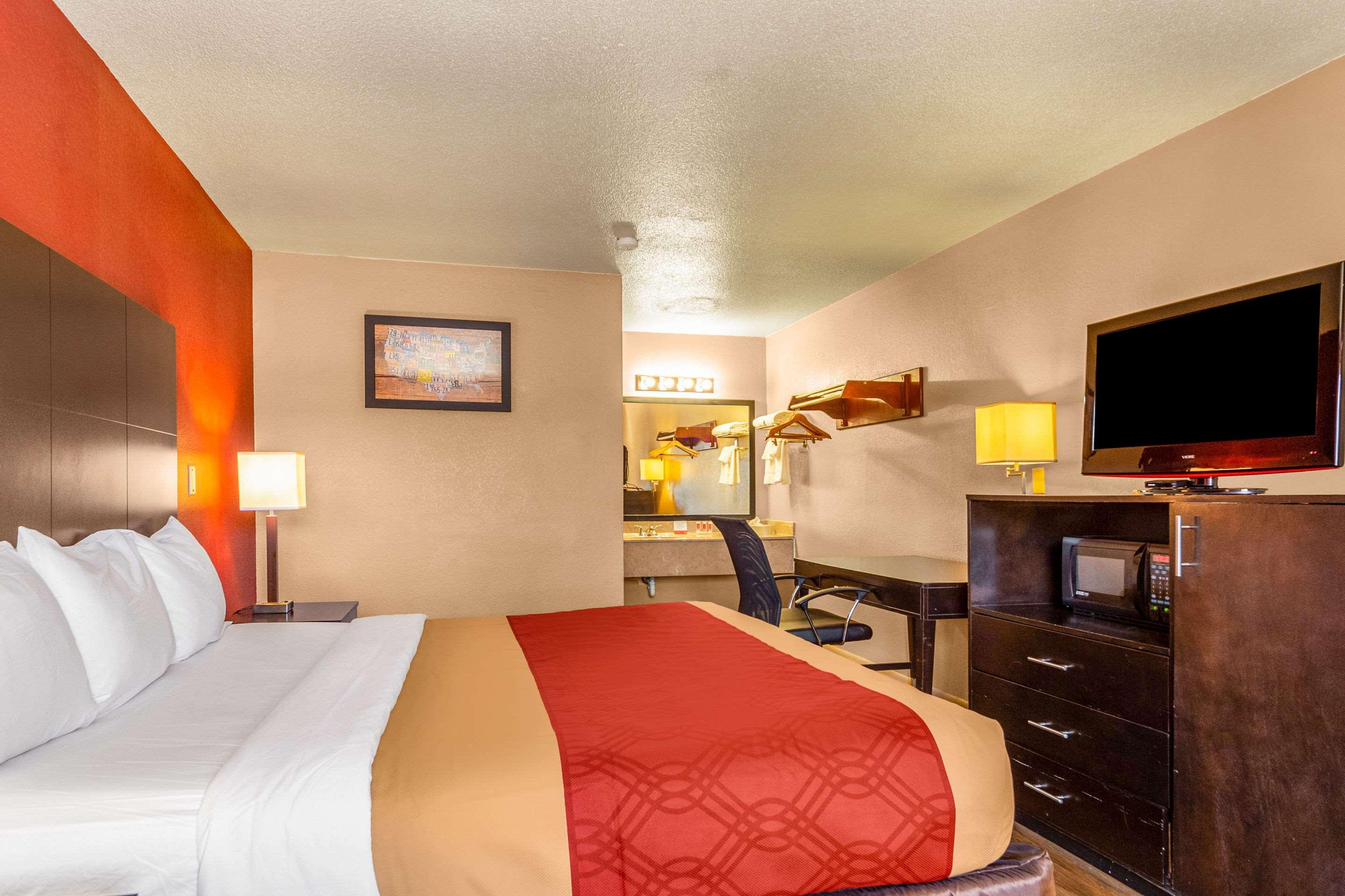 Econo Lodge Meridian — photo 5
