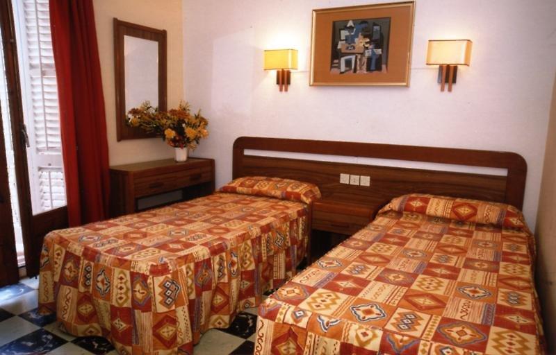 Bonavista Hostal — photo 4