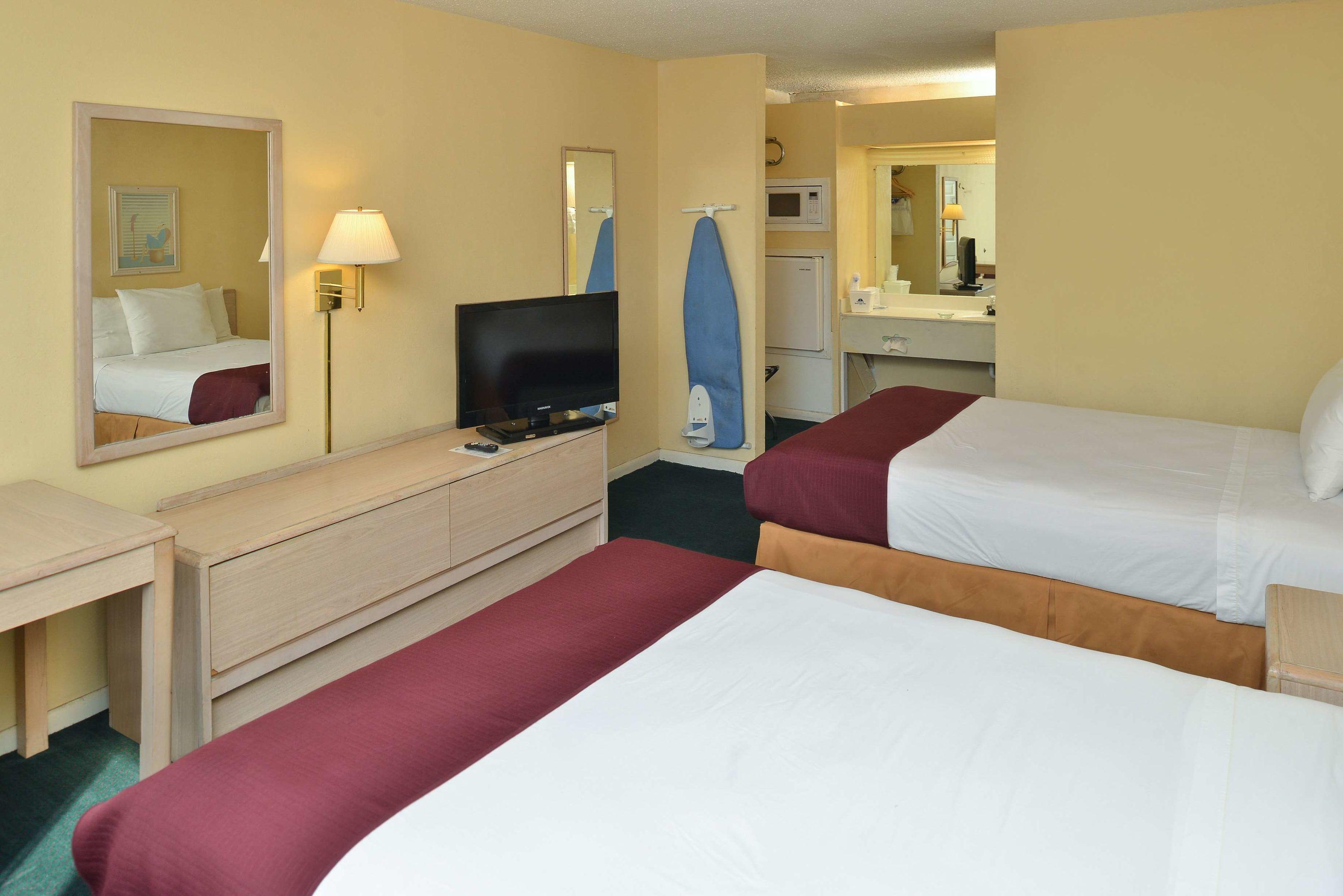 Americas Best Value Inn Meridian — photo 5