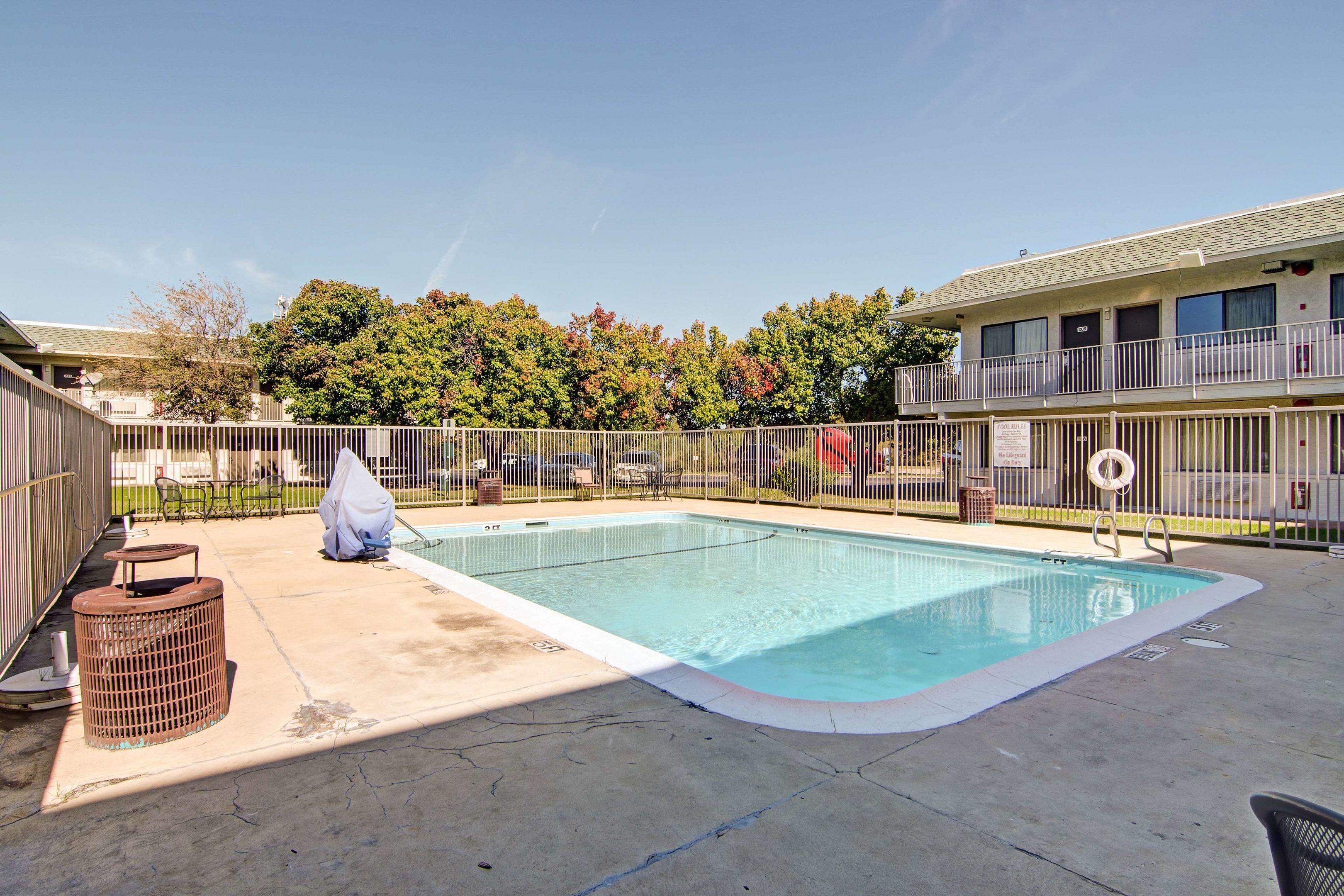 Studio 6 Grand Prairie Tx — photo 4