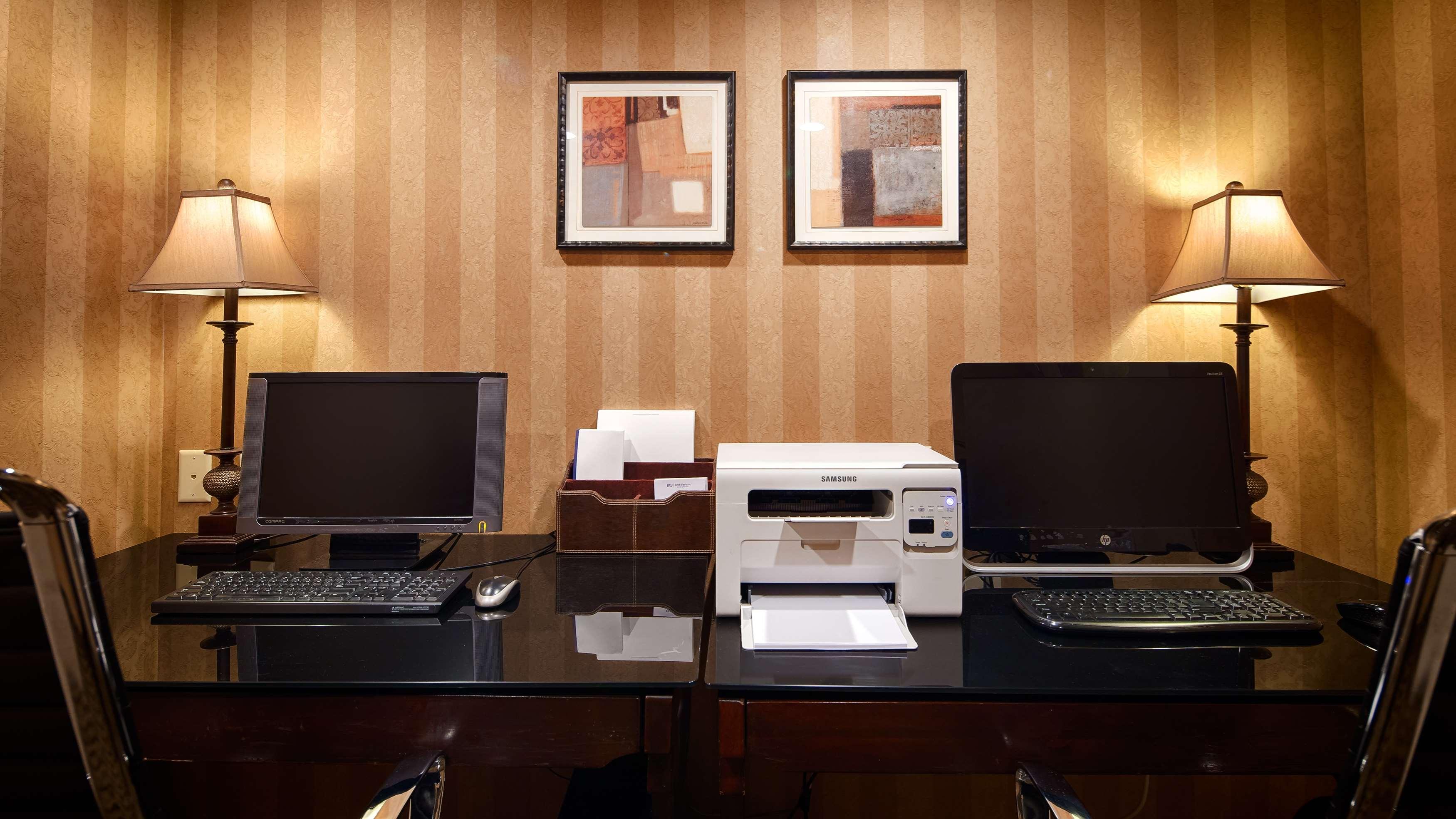 Best Western Plus Russellville Hotel & Suites — photo 4