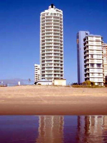Pacific Views Resort — photo 4