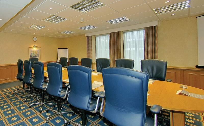 Hilton Gatwick Airport — photo 3