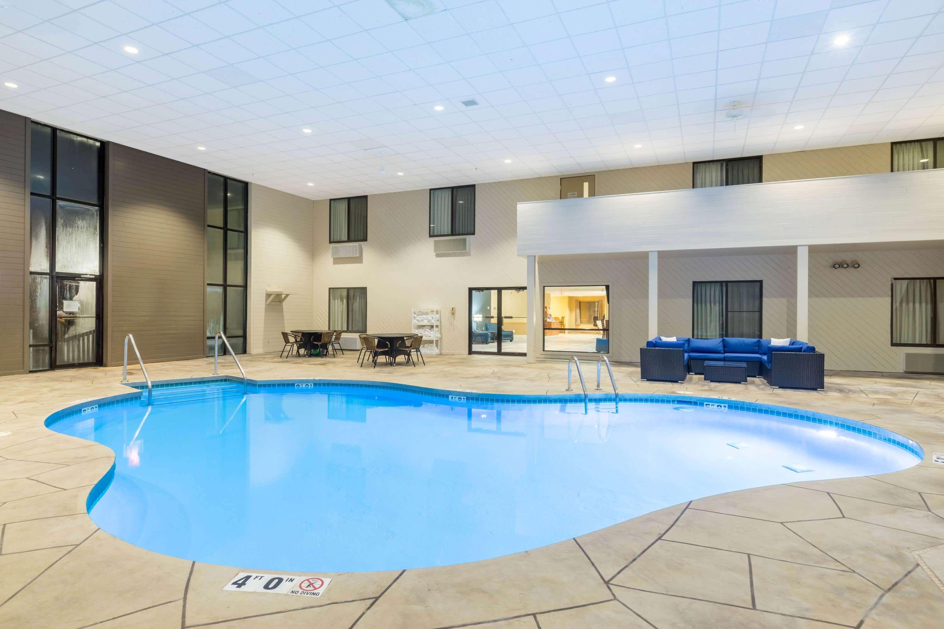 AmericInn by Wyndham Prairie du Chien — photo 4