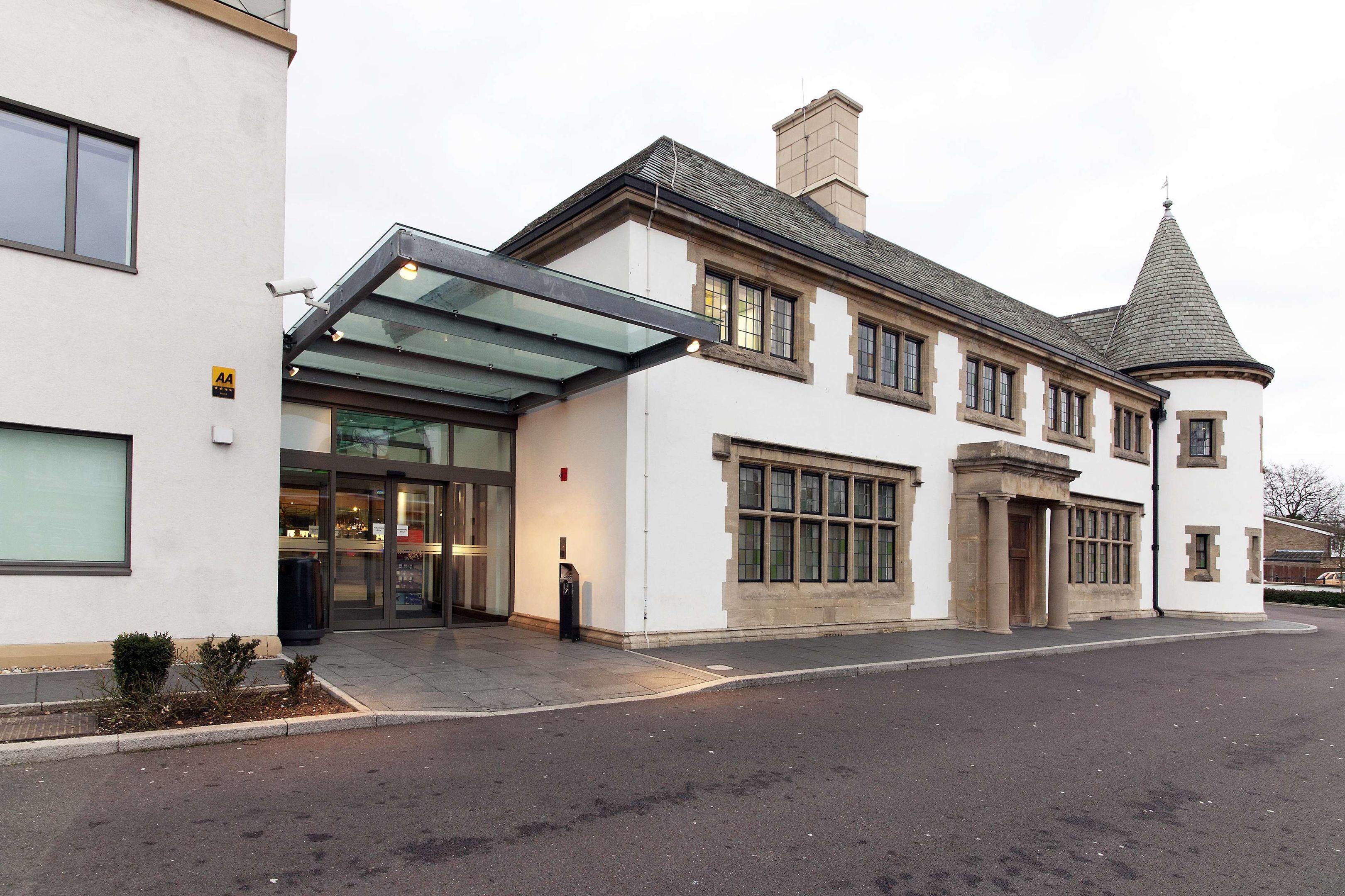DoubleTree by Hilton Hotel London Heathrow Airport — photo 4
