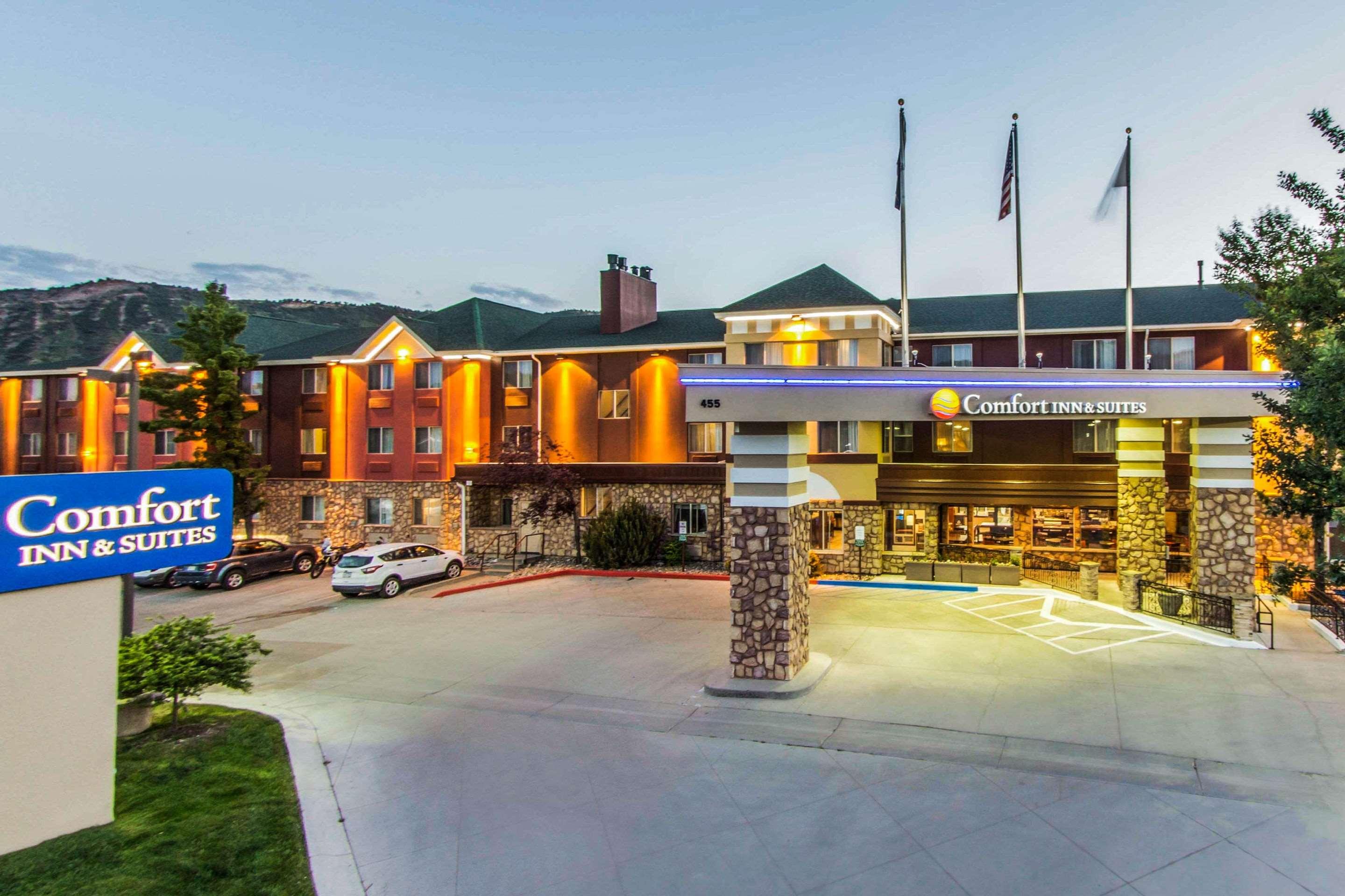 Comfort Inn & Suites — photo 4