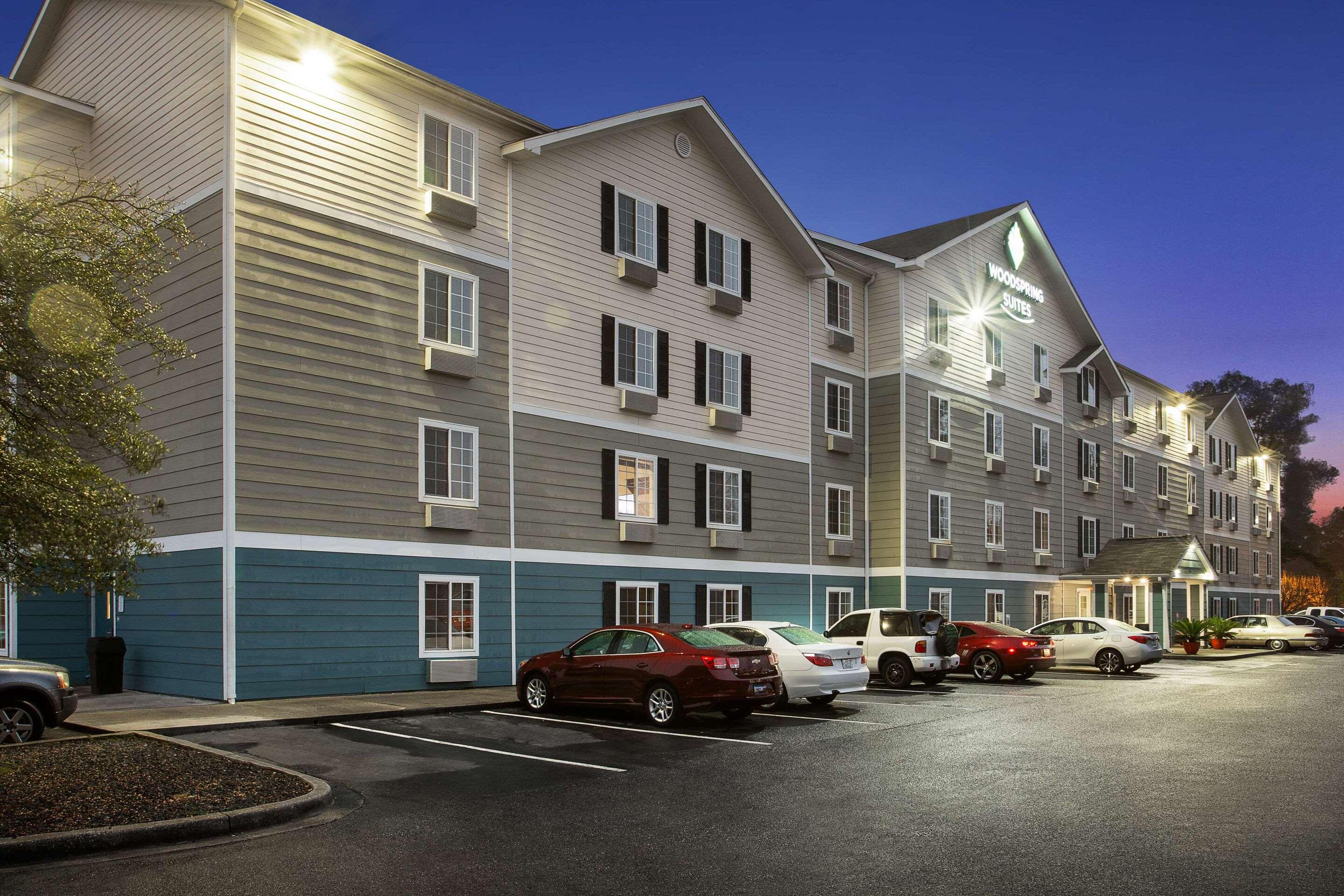 WoodSpring Suites Charleston Ashley Phosphate — photo 4