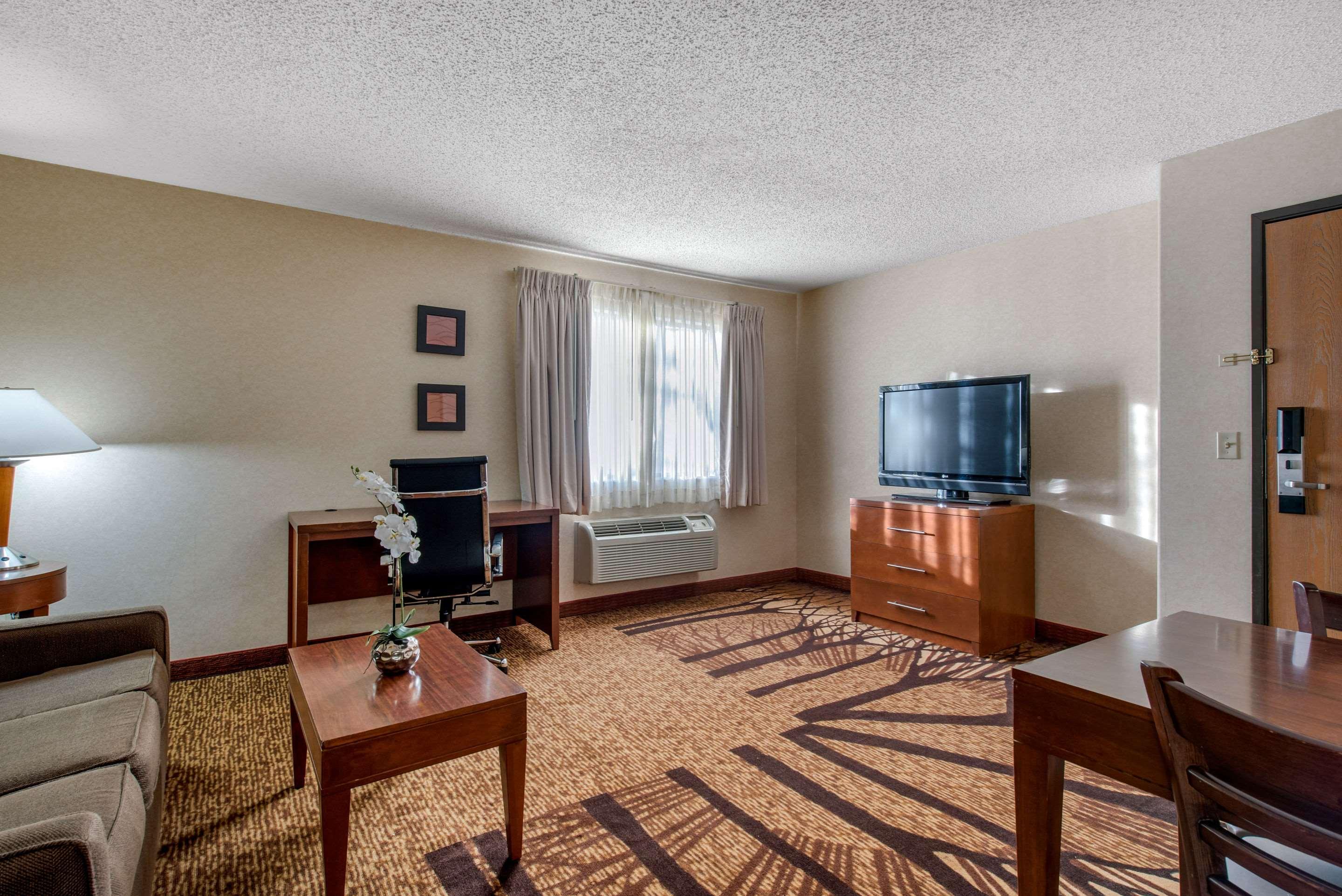 Comfort Inn Southeast — photo 5
