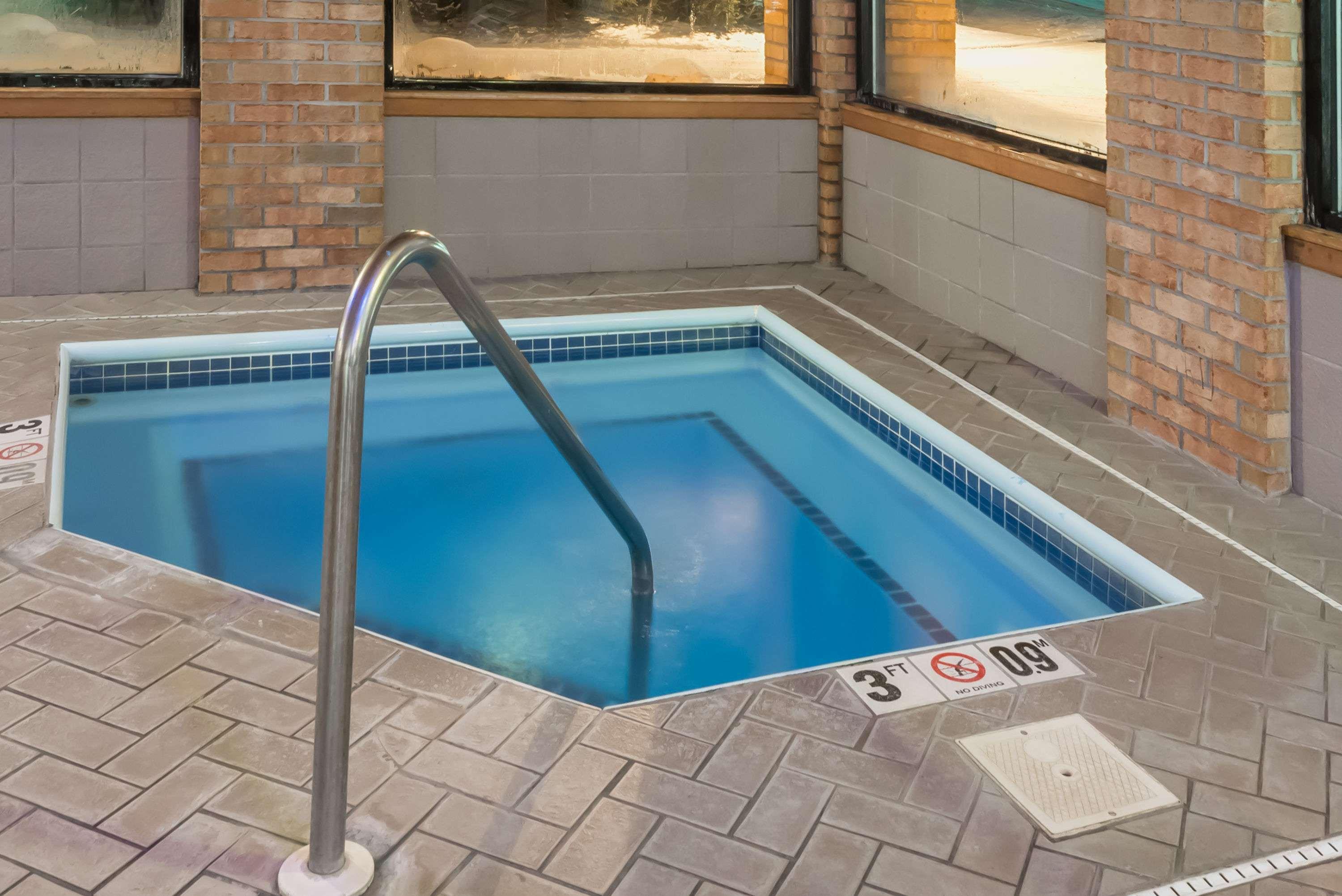 Baymont Inn & Suites Cambridge — photo 3