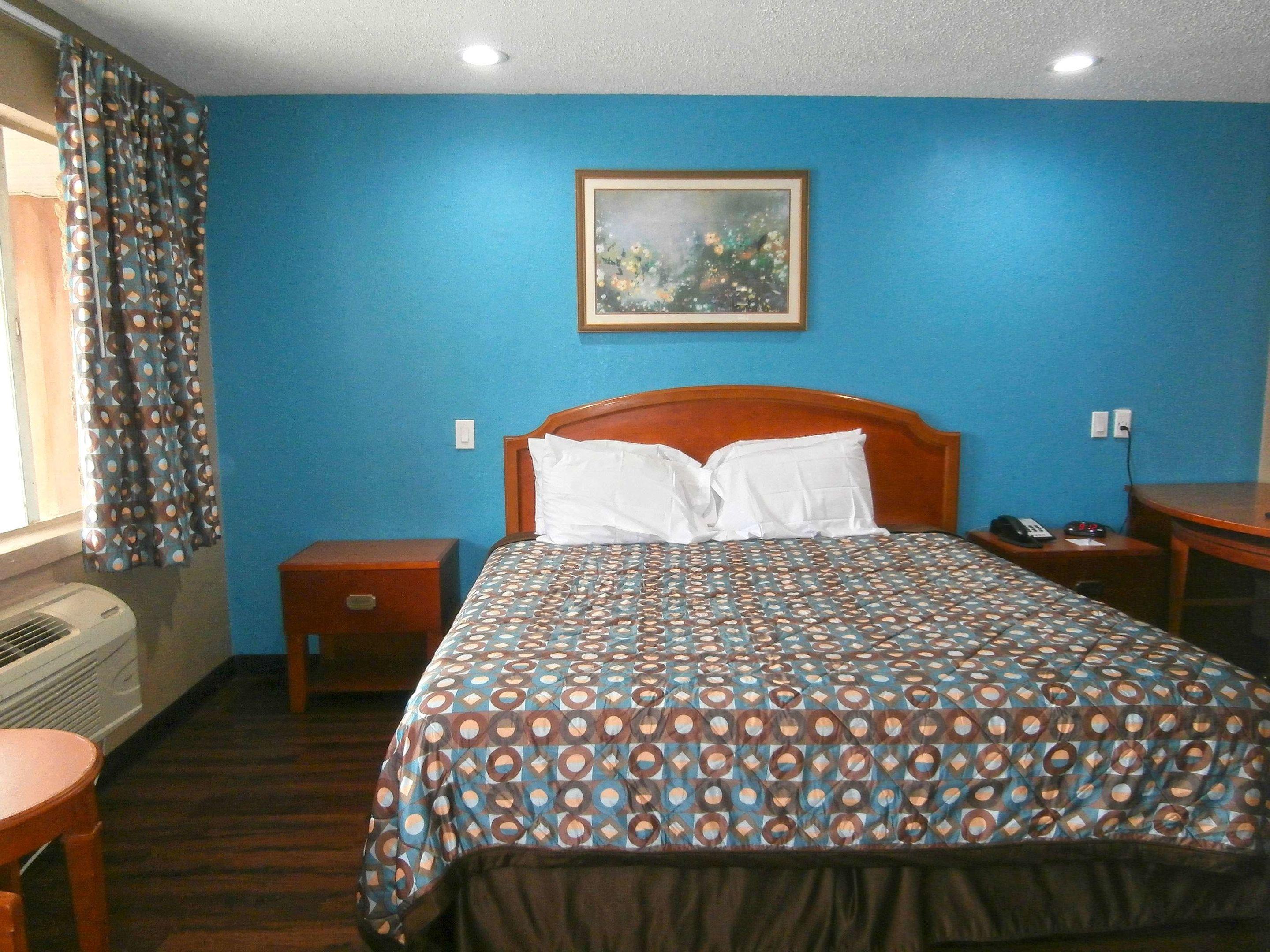 Americas Best Value Inn Savannah — photo 3