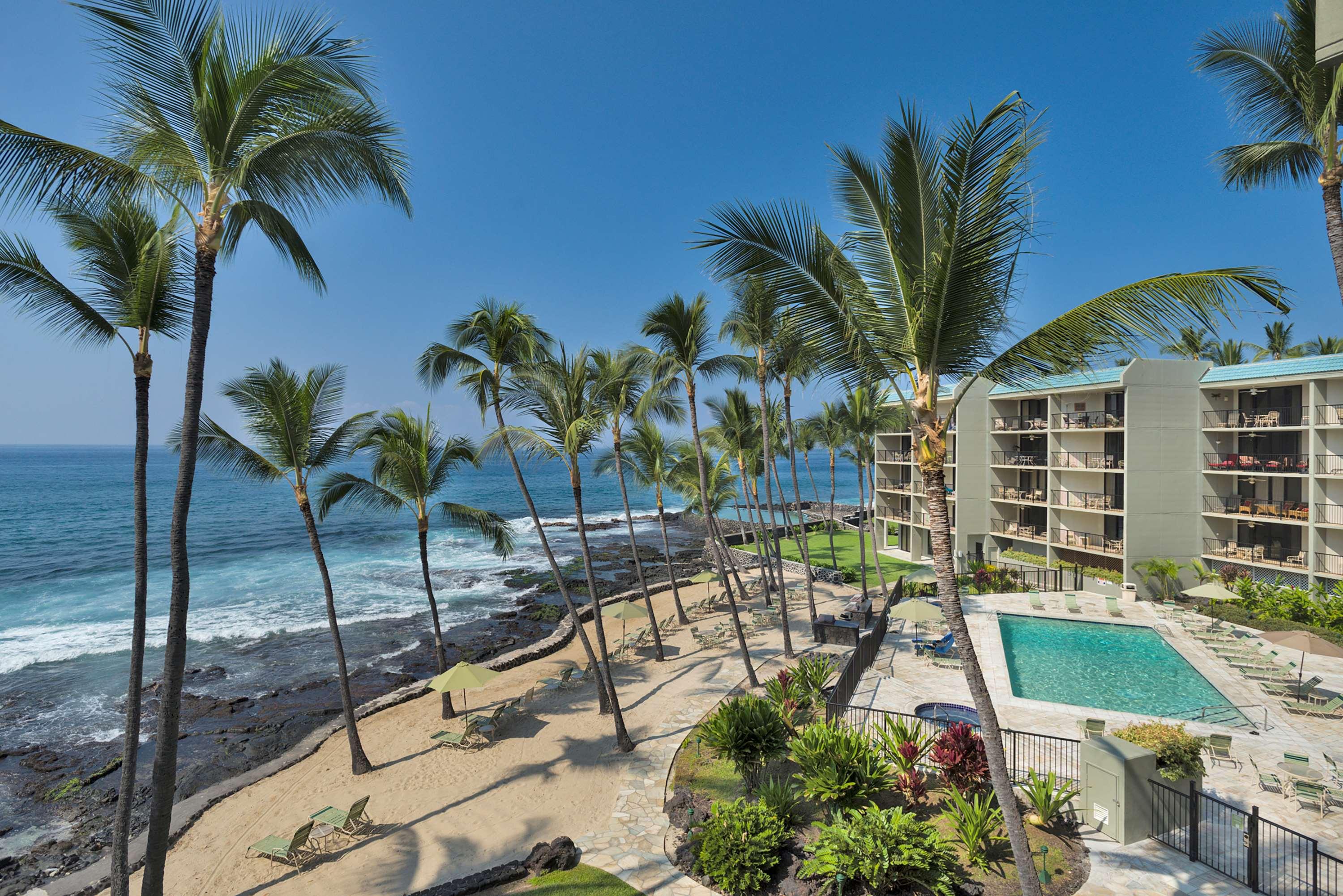 Aston Kona by the Sea — photo 4