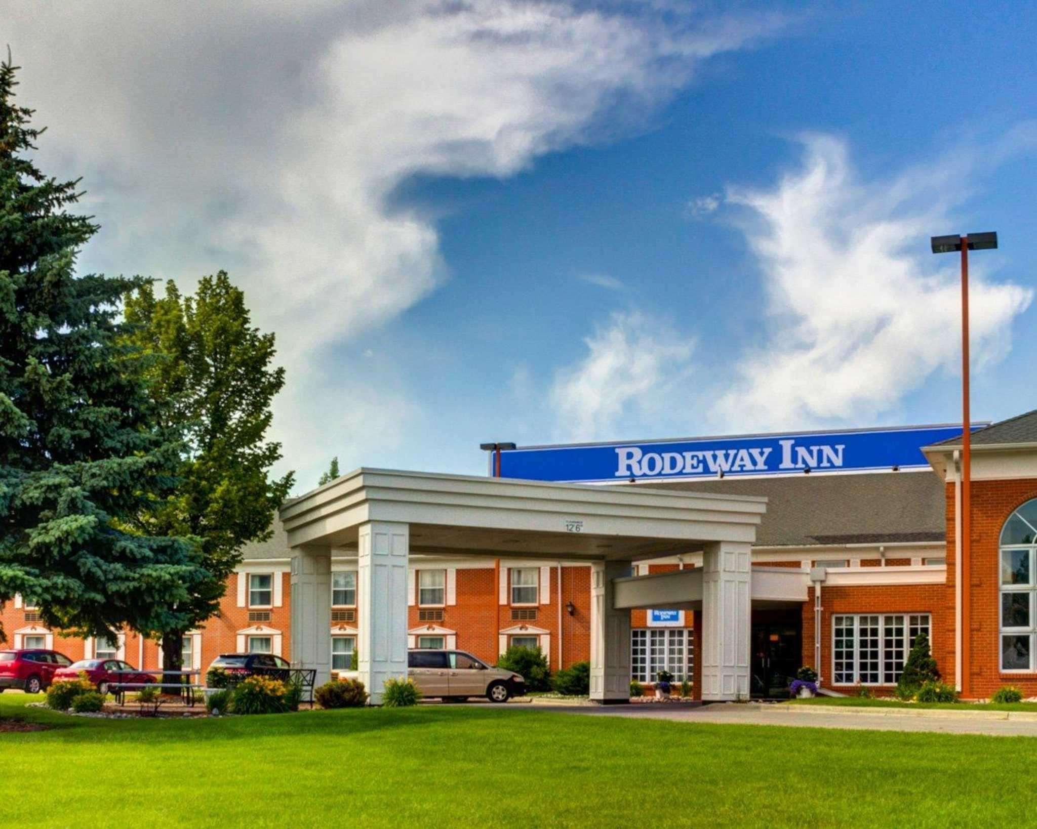 Rodeway Inn Grand Forks — photo 3