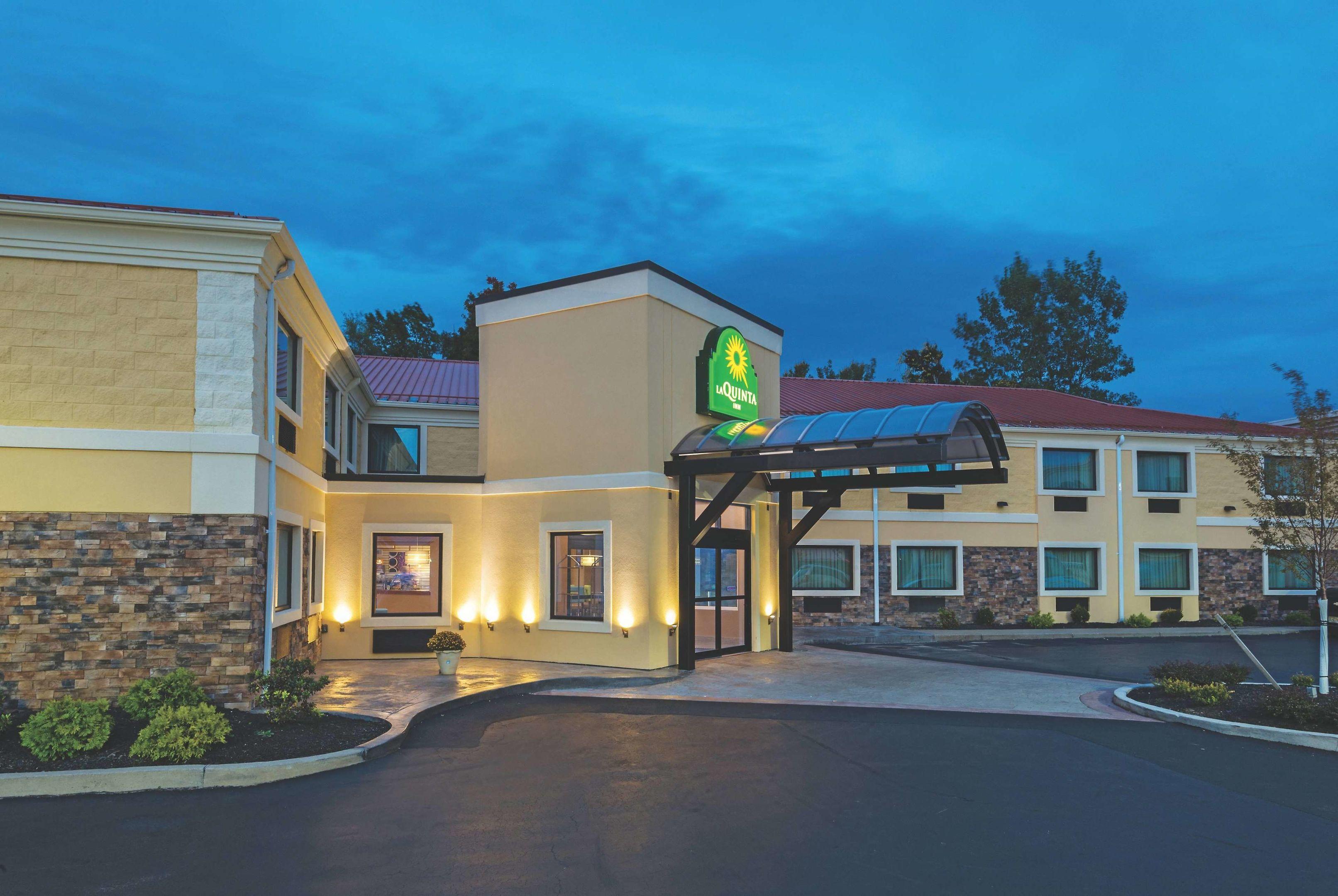 La Quinta Inn Buffalo Airport — photo 3