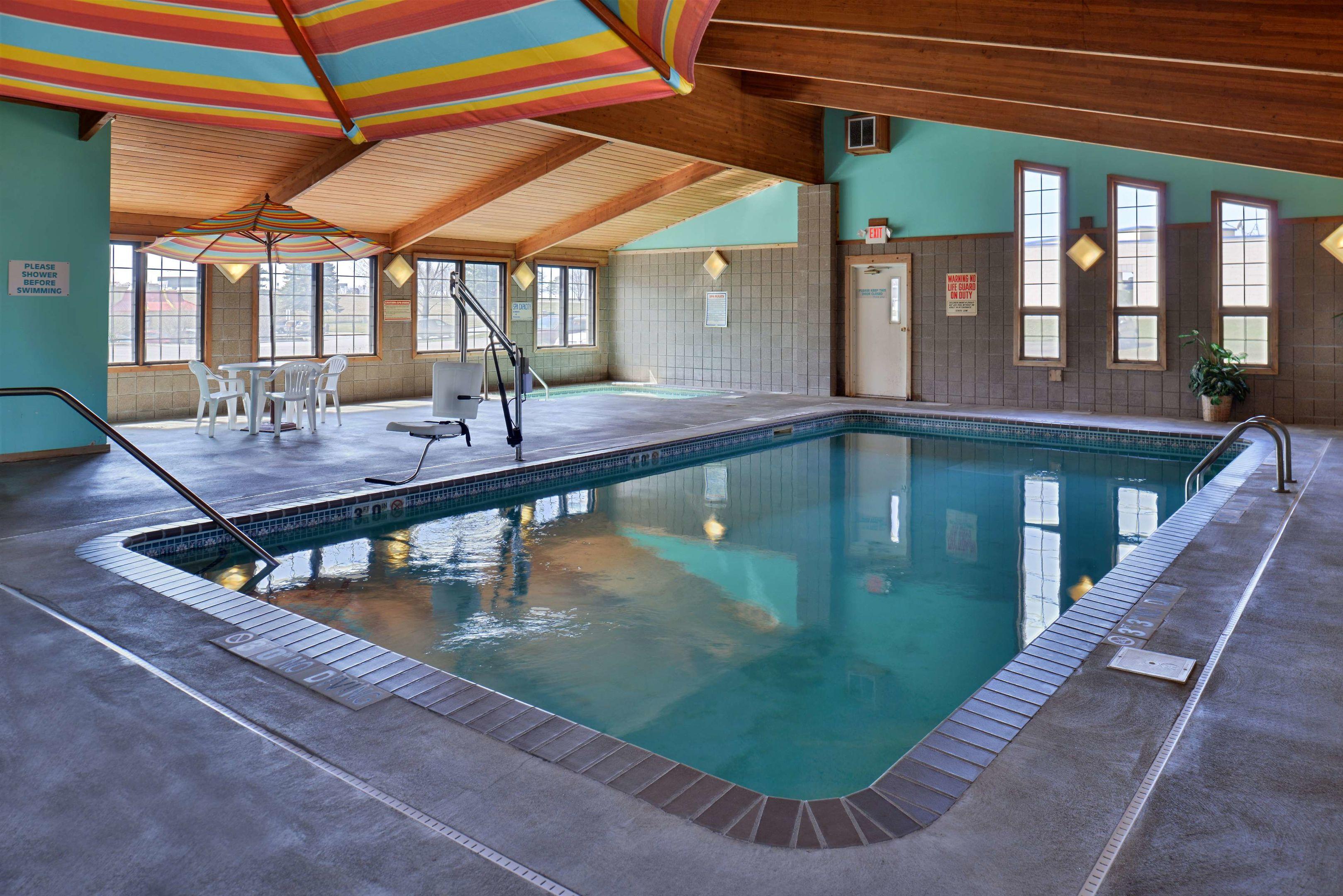 Americas Best Value Inn Sauk Centre — photo 3