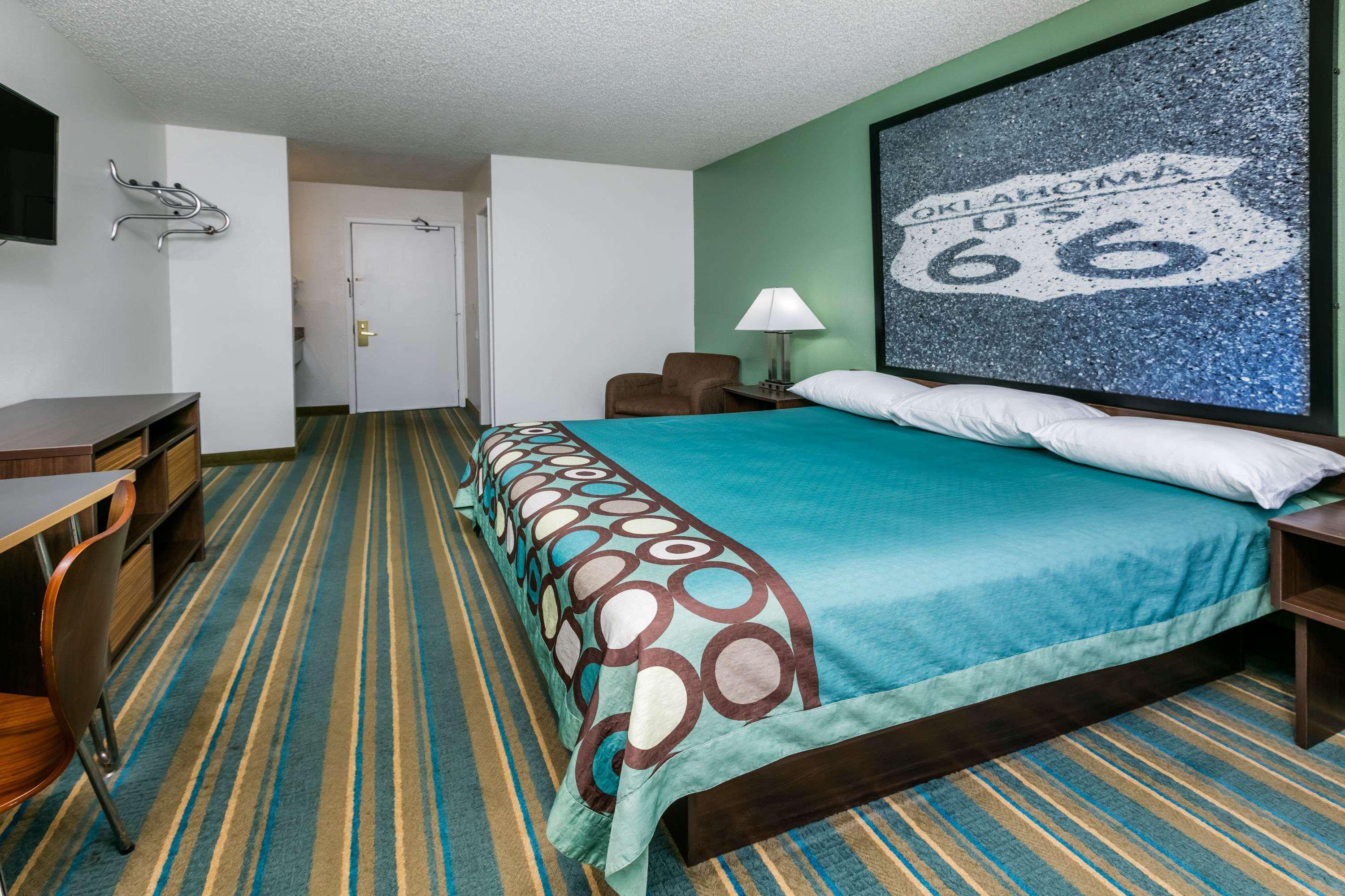 Super 8 by Wyndham Sapulpa/Tulsa Area — photo 5