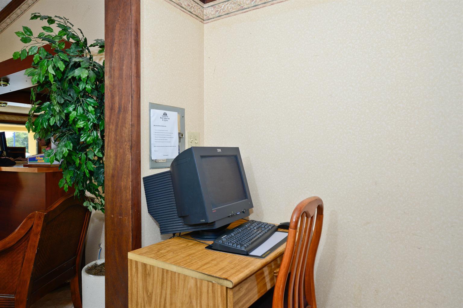 Americas Best Value Inn & Suites - Warren / Detroit — photo 5