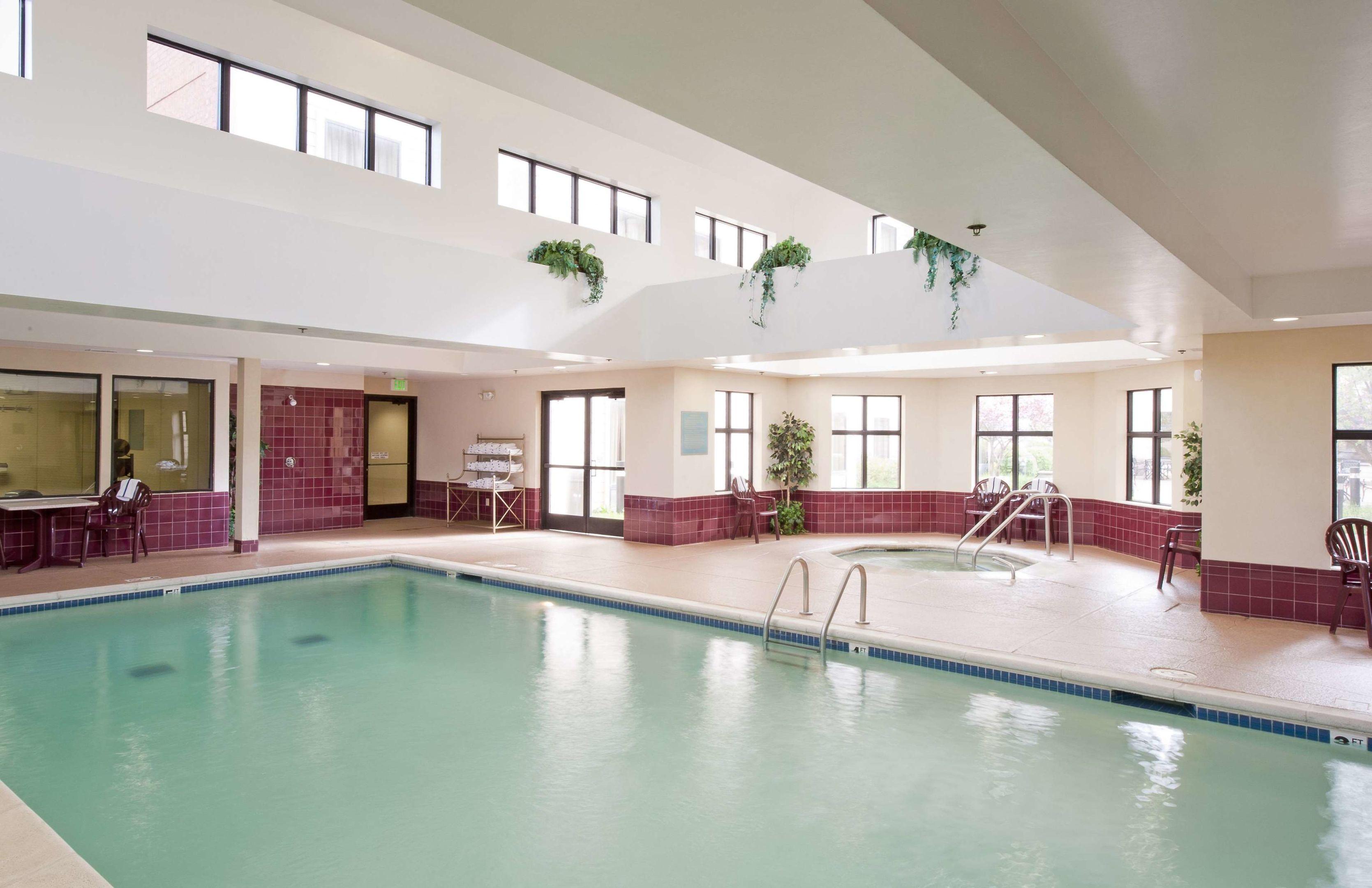 Hampton Inn & Suites by Hilton St. Louis/Chesterfield — photo 5